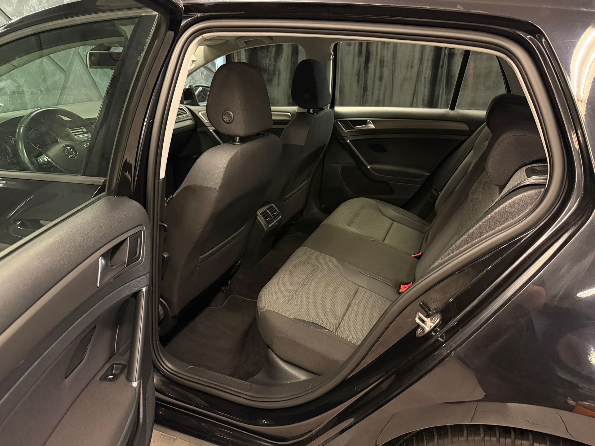 VW Golf 1.2 TSI Trendline-image-12