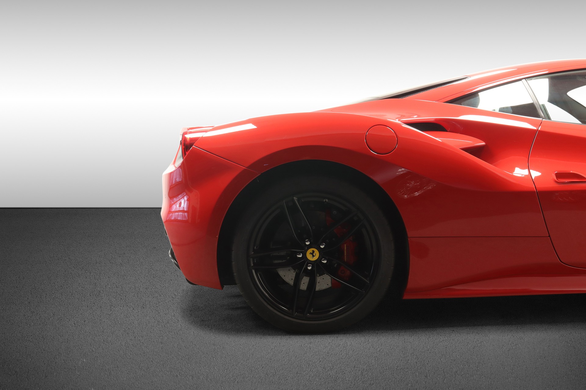 FERRARI 488 GTB 3.9 V8-image-9