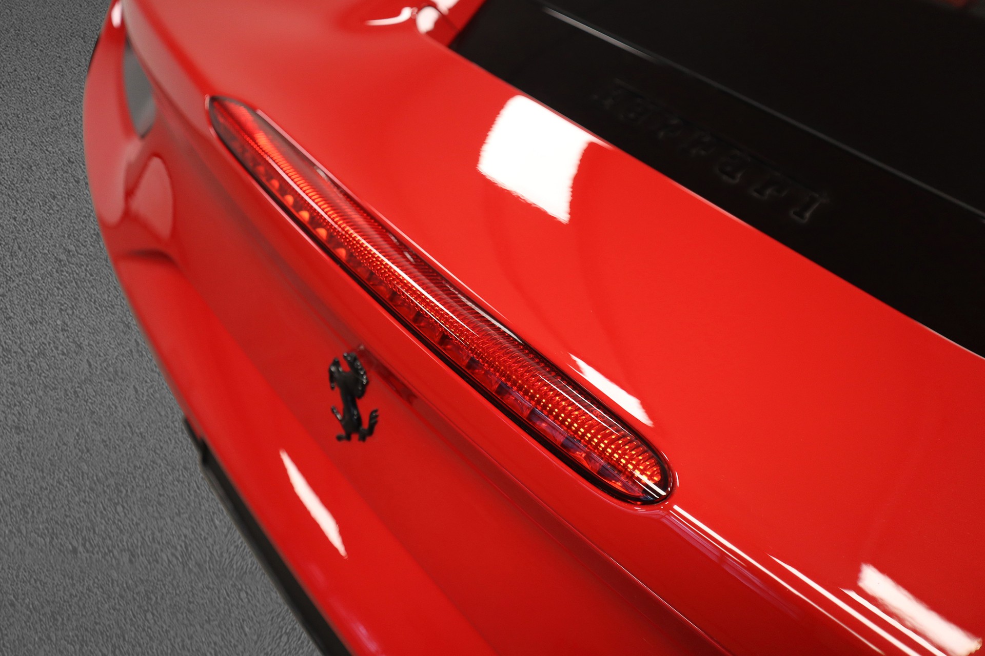 FERRARI 488 GTB 3.9 V8-image-22