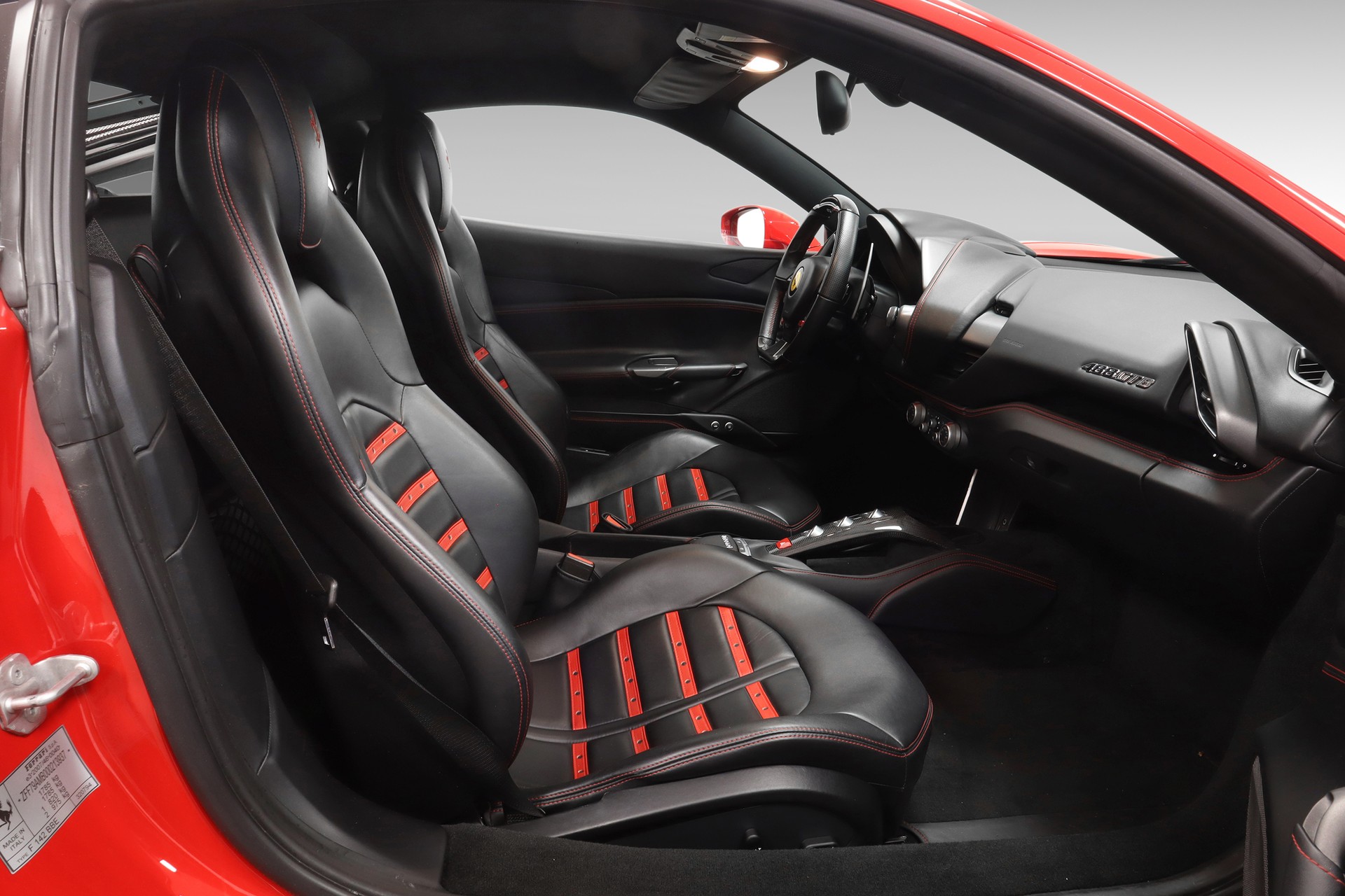 FERRARI 488 GTB 3.9 V8-image-12