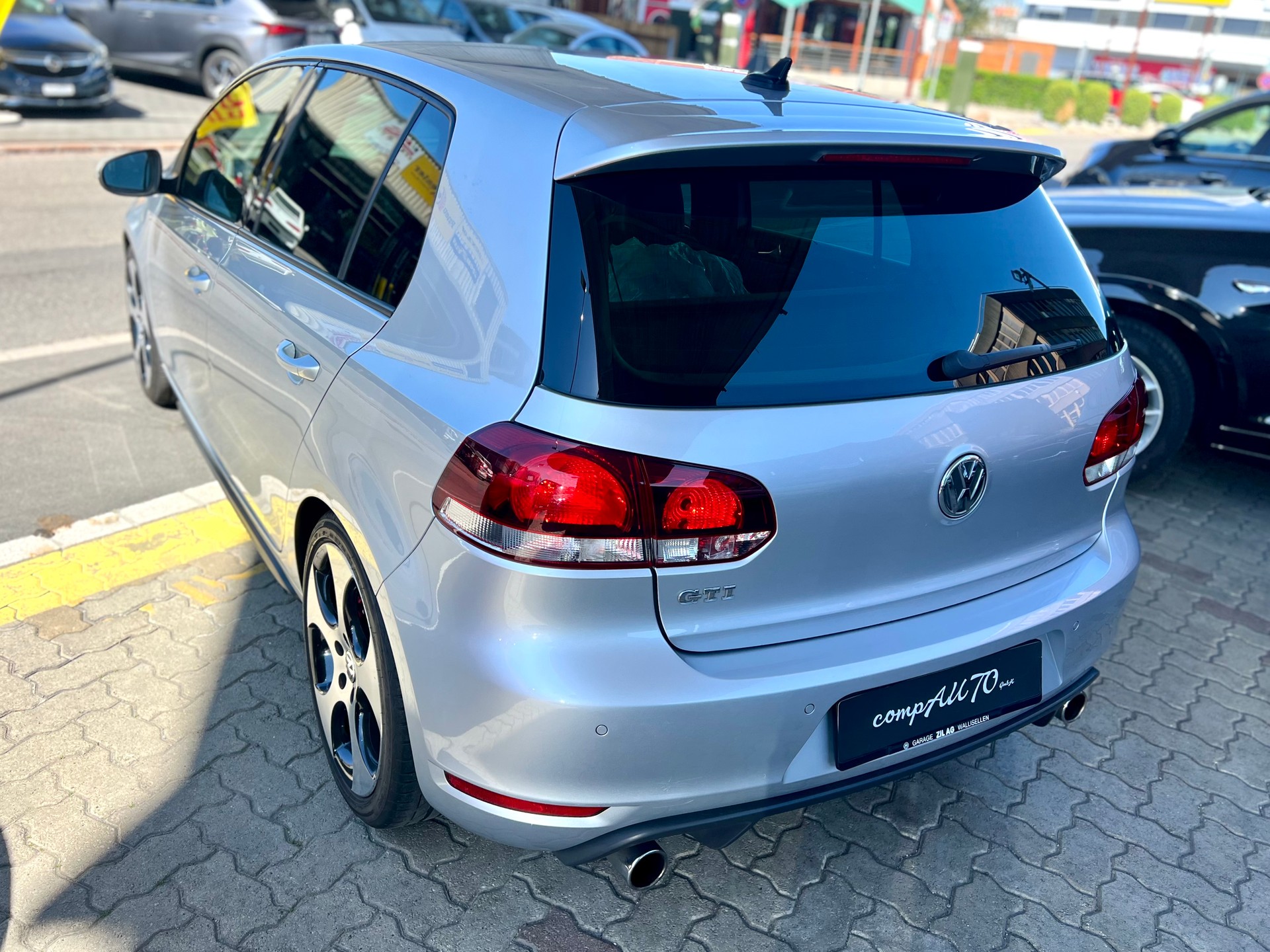 VW Golf 2.0 TSI GTI DSG-image-7