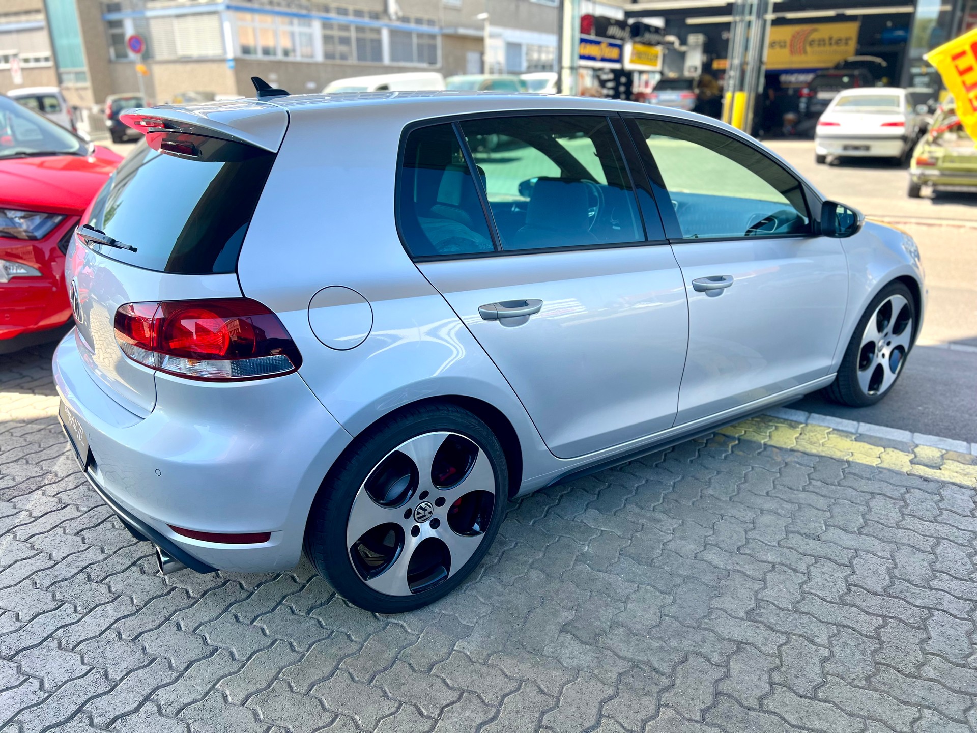 VW Golf 2.0 TSI GTI DSG-image-10