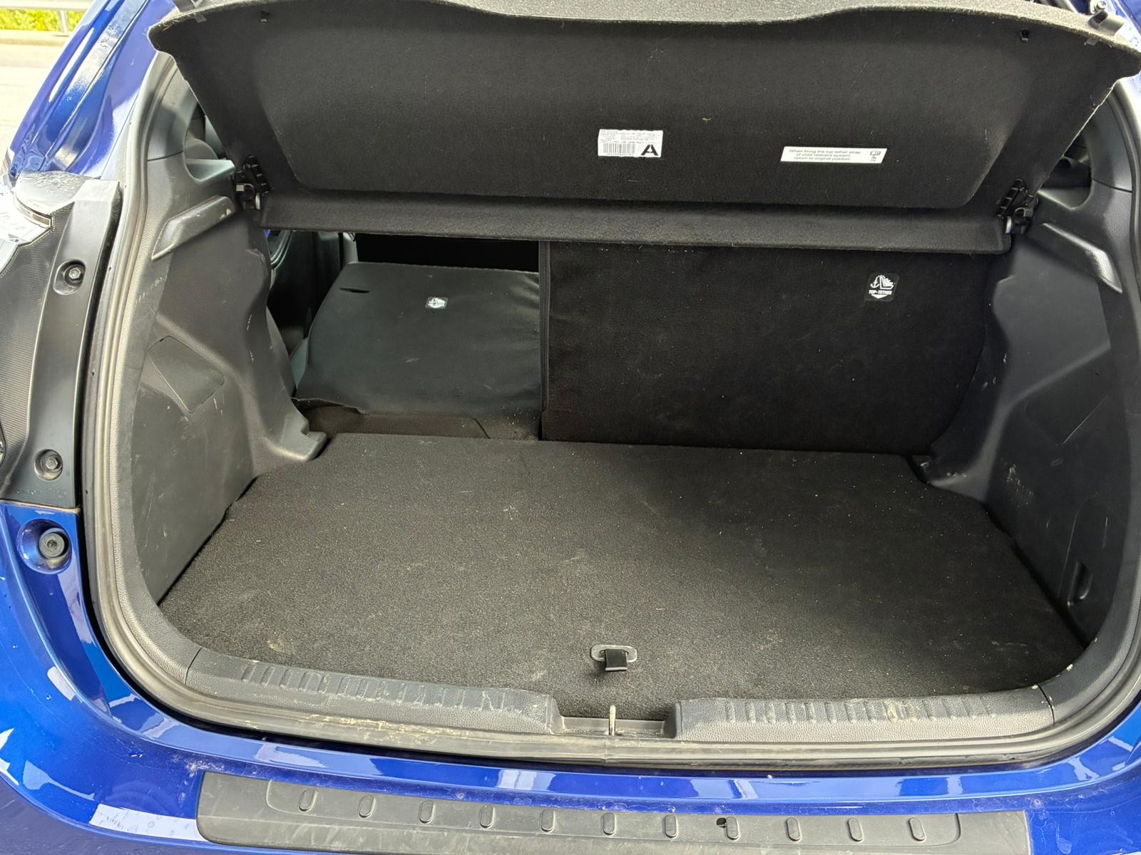 TOYOTA Yaris 1.5 Pop e-CVT-image-8