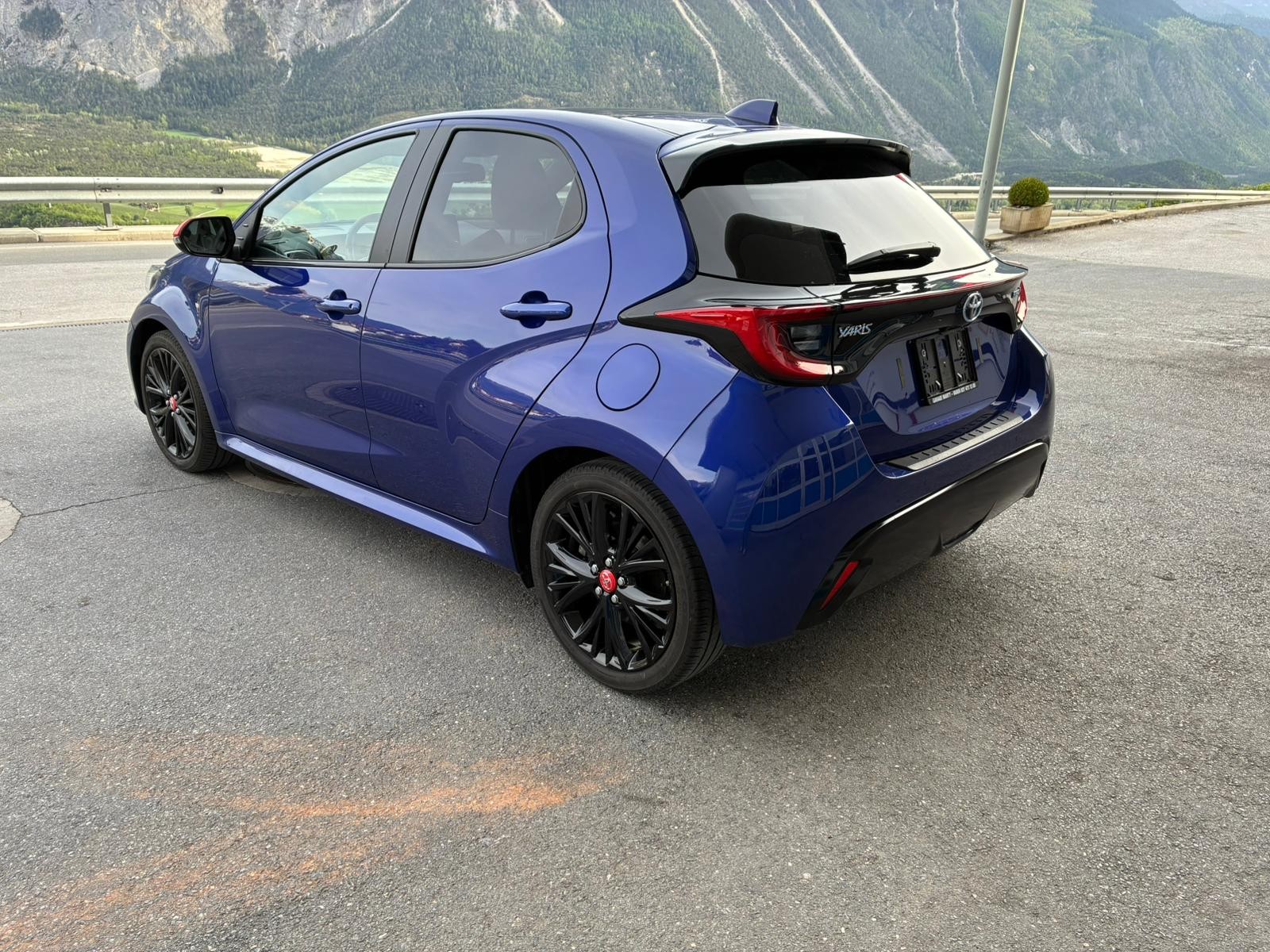 TOYOTA Yaris 1.5 Pop e-CVT-image-2