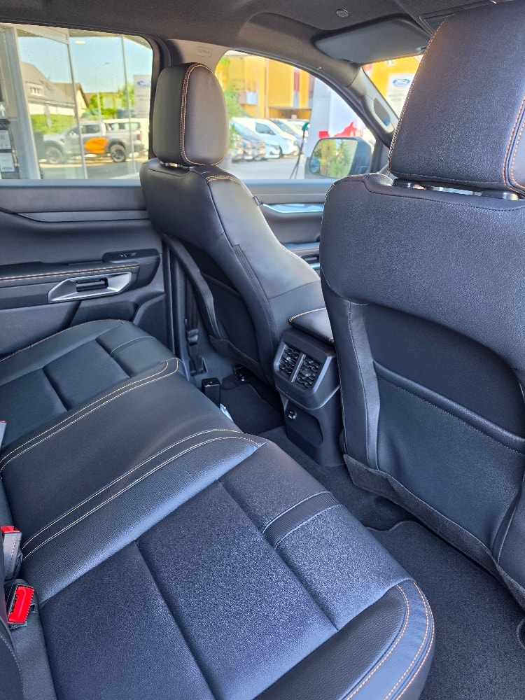 FORD Ranger Wildtrak 2.0 Eco Blue e-4WD Automat-image-13