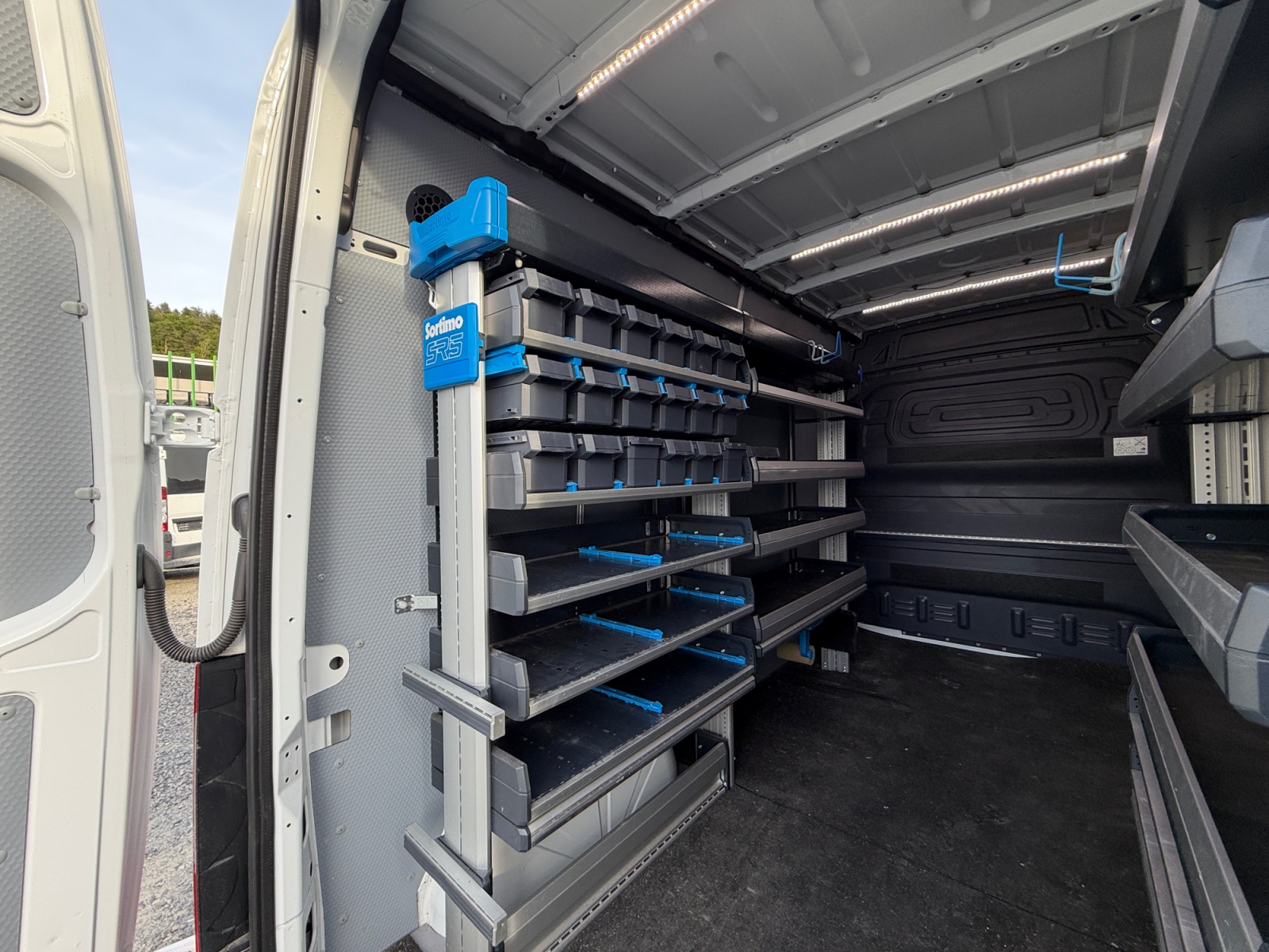 MERCEDES-BENZ Sprinter 314 CDI WERKSTATTAUSBAU Standard FWD-image-24