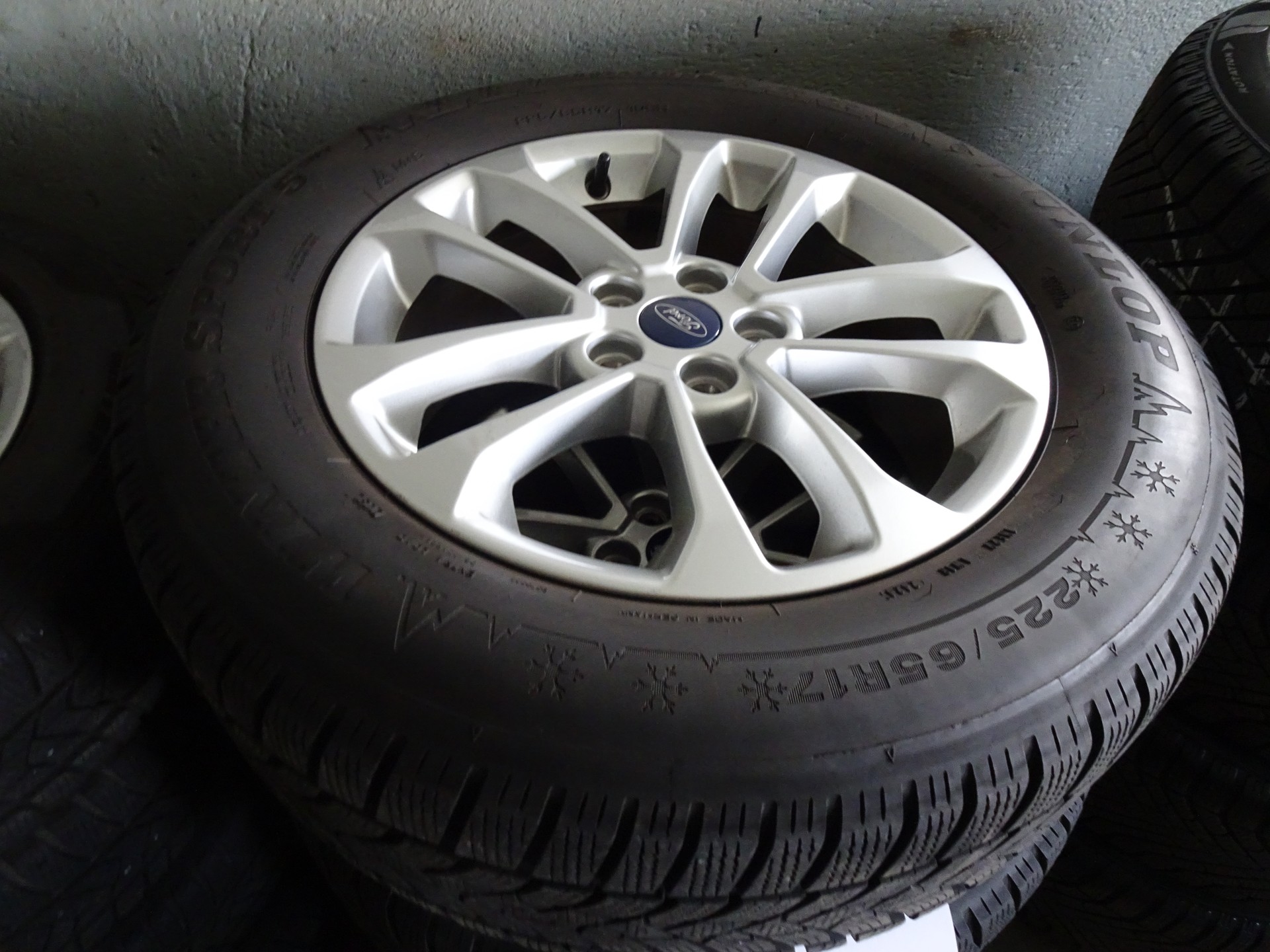 FORD Kuga 2.5 FHEV ST-Line X 4WD-image-15