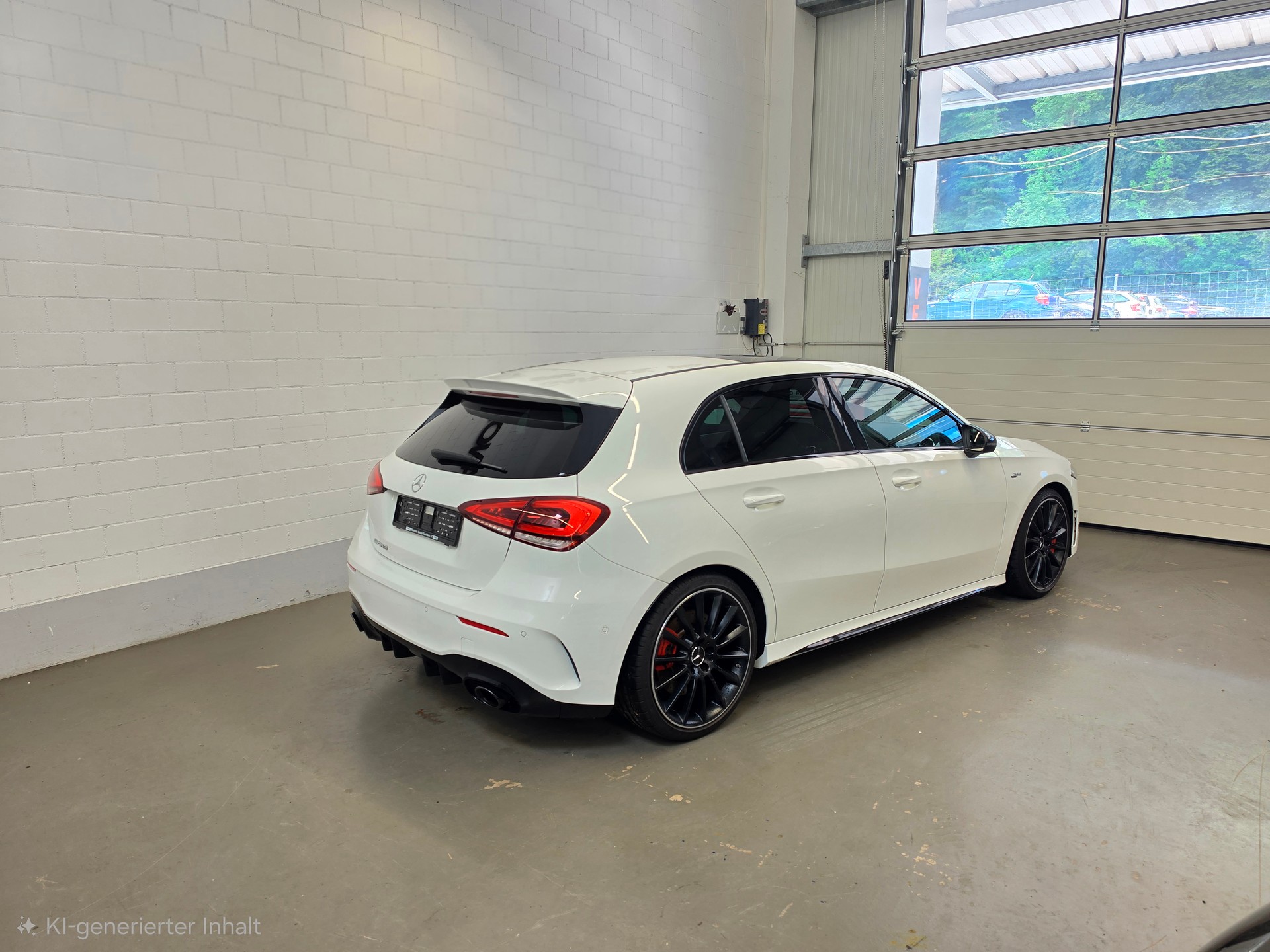 MERCEDES-BENZ A 35 AMG 4Matic Panamericana Edition Speedshift-showroom-element-2