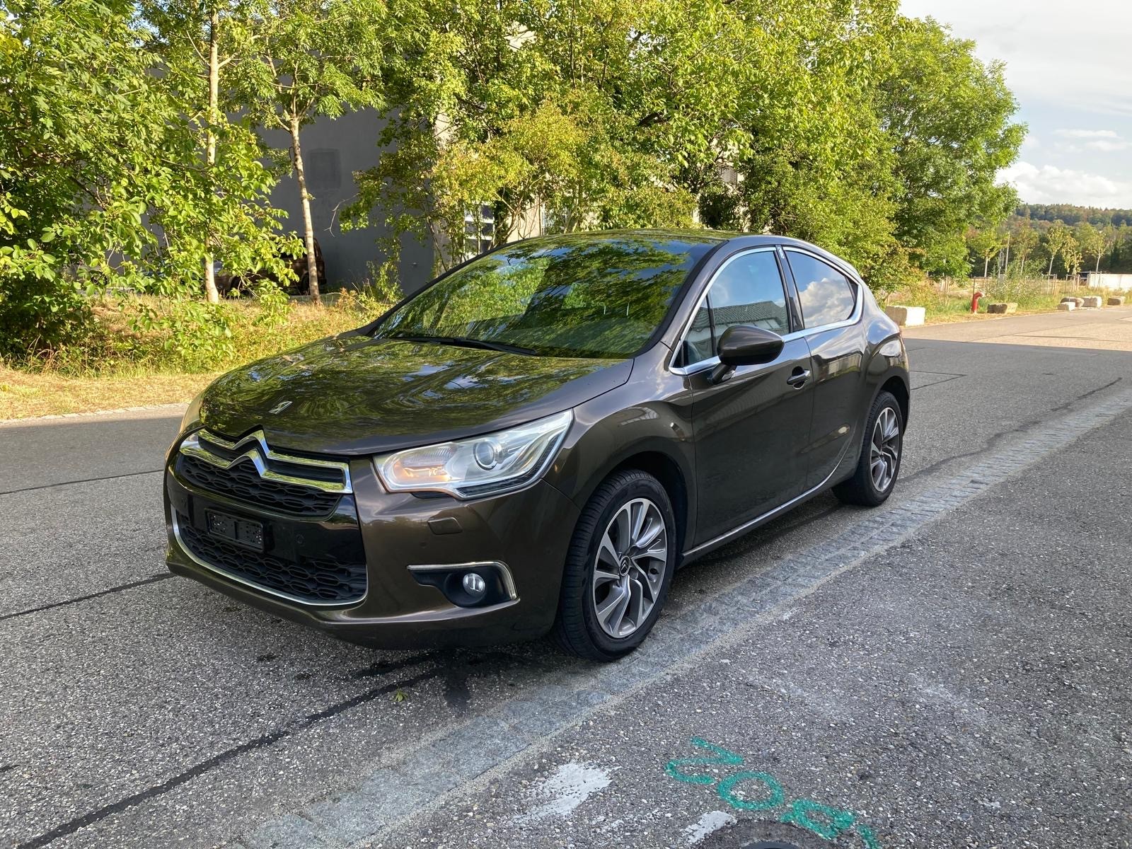 DS AUTOMOBILES DS4 1.6 e-HDi SO Chic EGS6-image-0