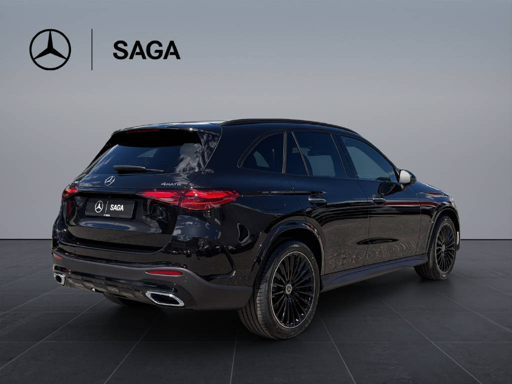 MERCEDES-BENZ GLC 300 AMG Line 4matic-image-5