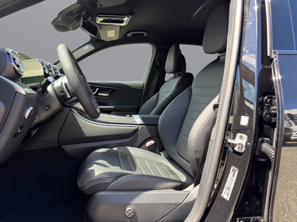 MERCEDES-BENZ GLC 300 AMG Line 4matic-image-7