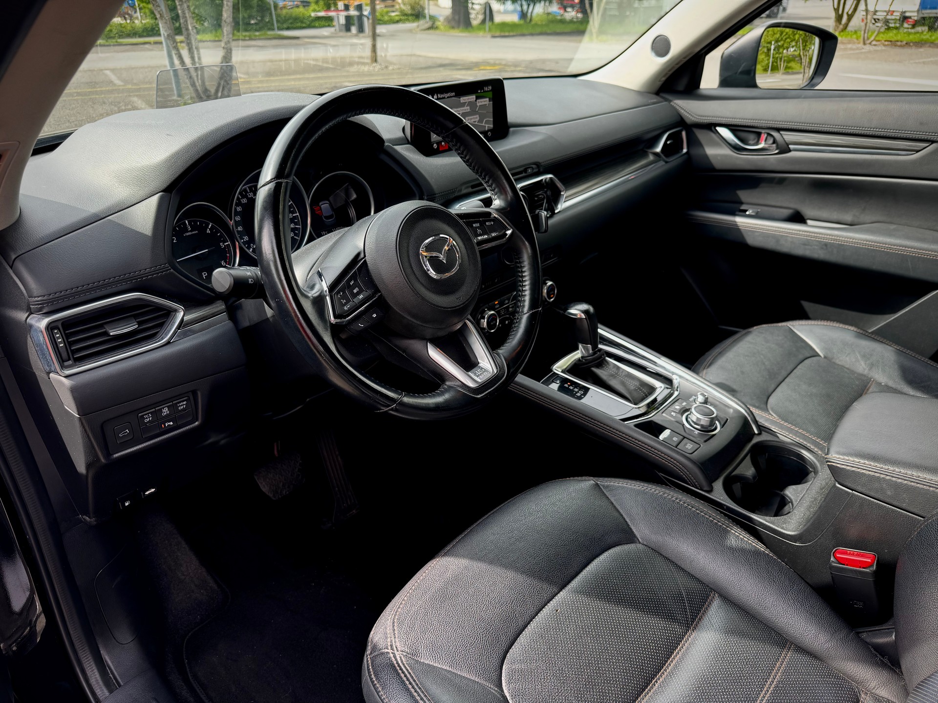 MAZDA 2.2 D 175 Revolution AWD-image-9