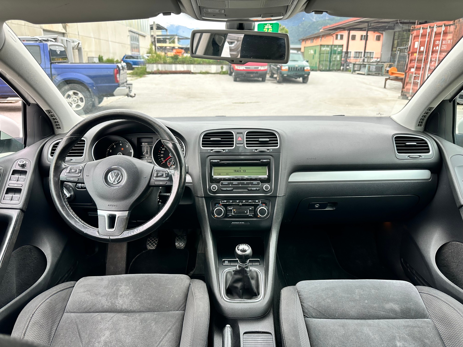 VW Golf 1.4 TSI Highline-image-11