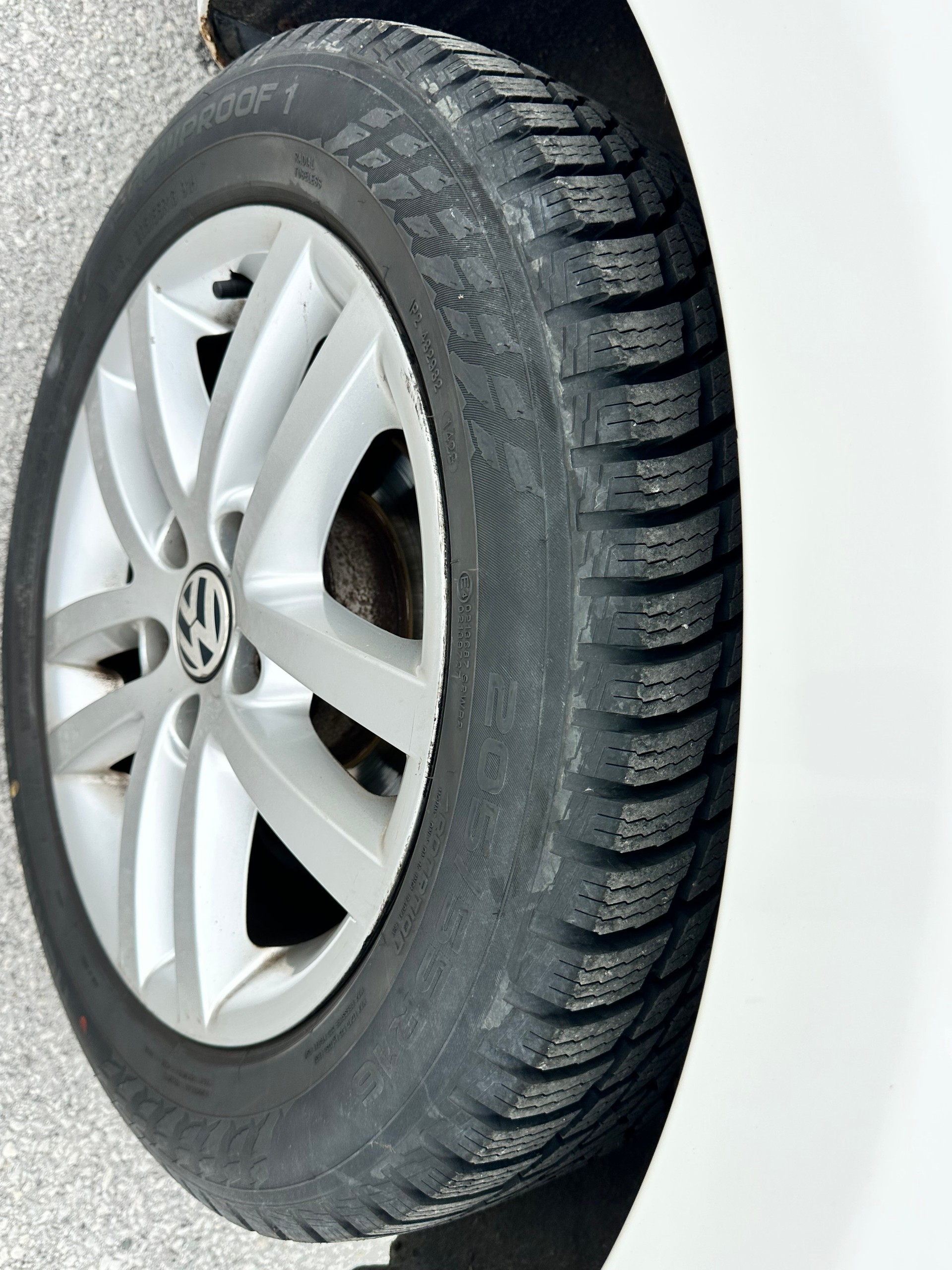 VW Golf 1.4 TSI Highline-image-15