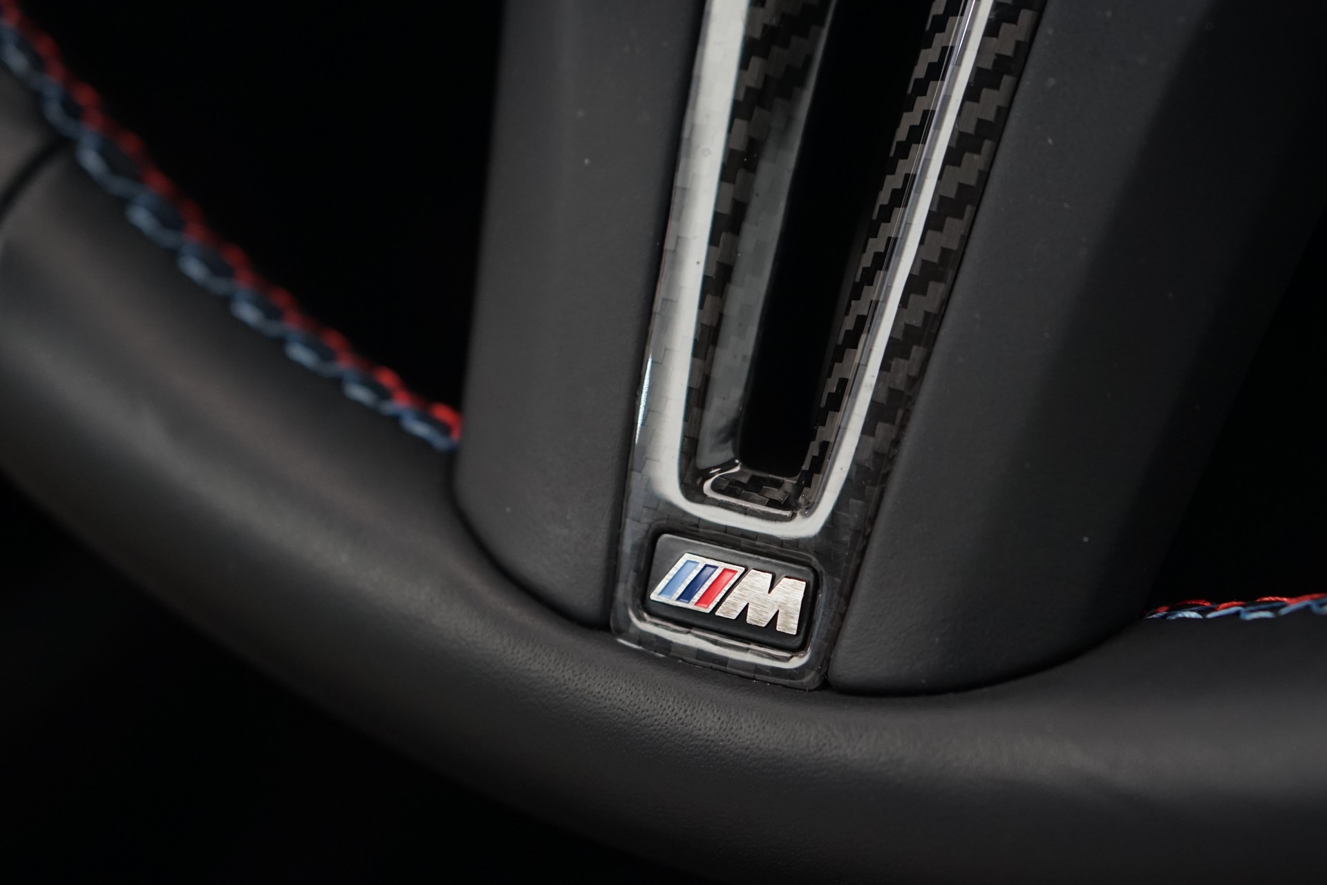 BMW M4 Coupé Competition M xDrive *CH-Fahrzeug* *Dravitgrau* *Carbon*-image-24