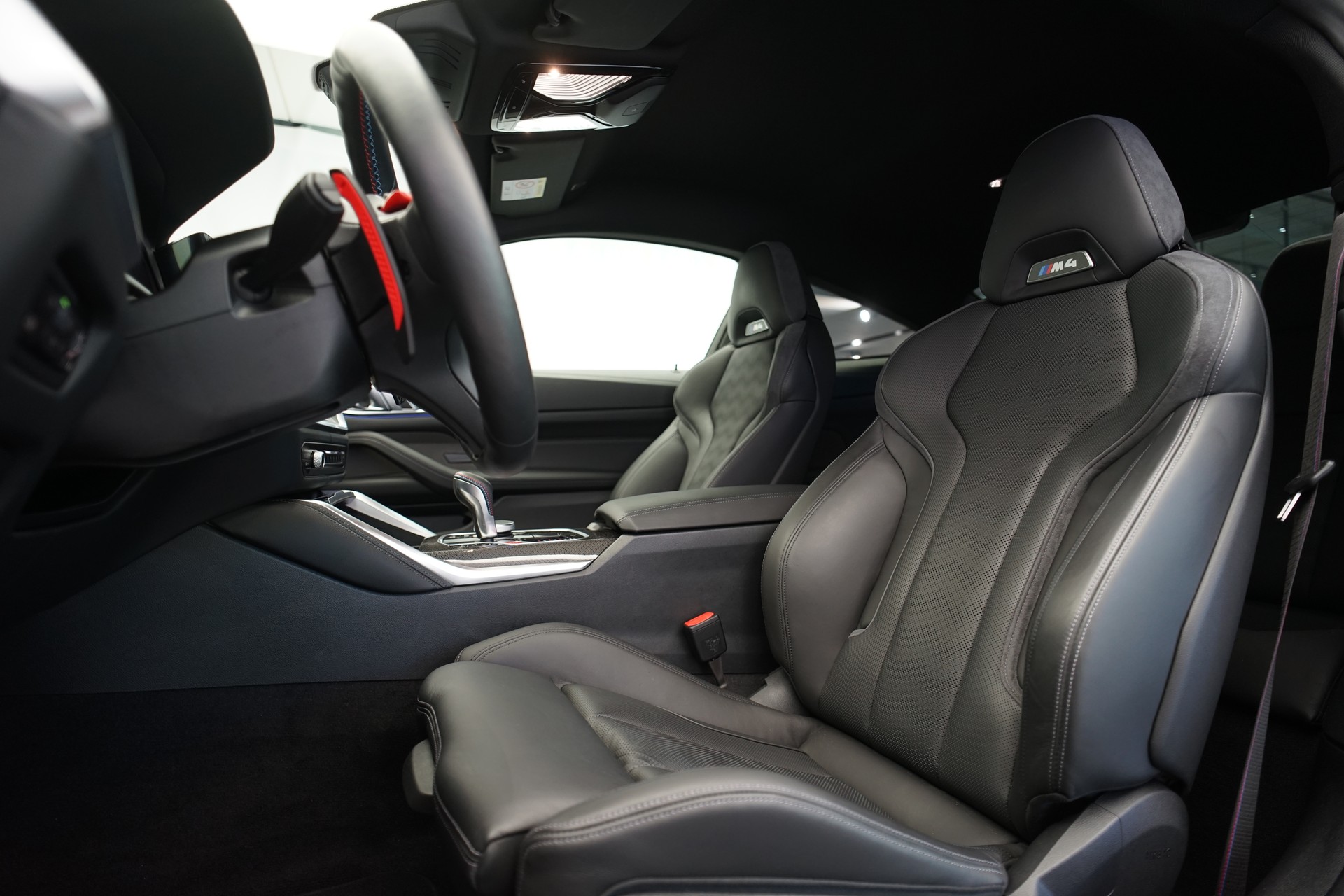 BMW M4 Coupé Competition M xDrive *CH-Fahrzeug* *Dravitgrau* *Carbon*-image-14