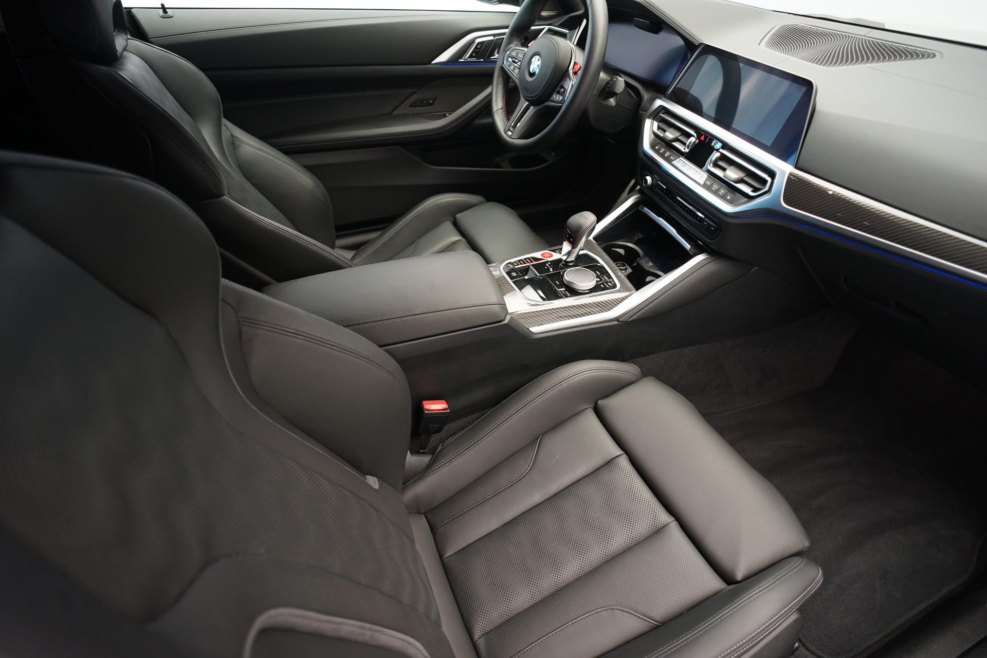 BMW M4 Coupé Competition M xDrive *CH-Fahrzeug* *Dravitgrau* *Carbon*-image-13