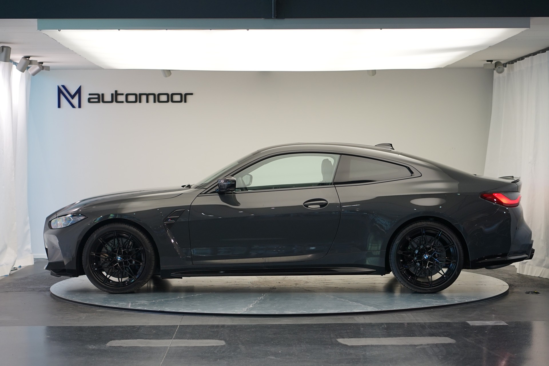 BMW M4 Coupé Competition M xDrive *CH-Fahrzeug* *Dravitgrau* *Carbon*-image-7