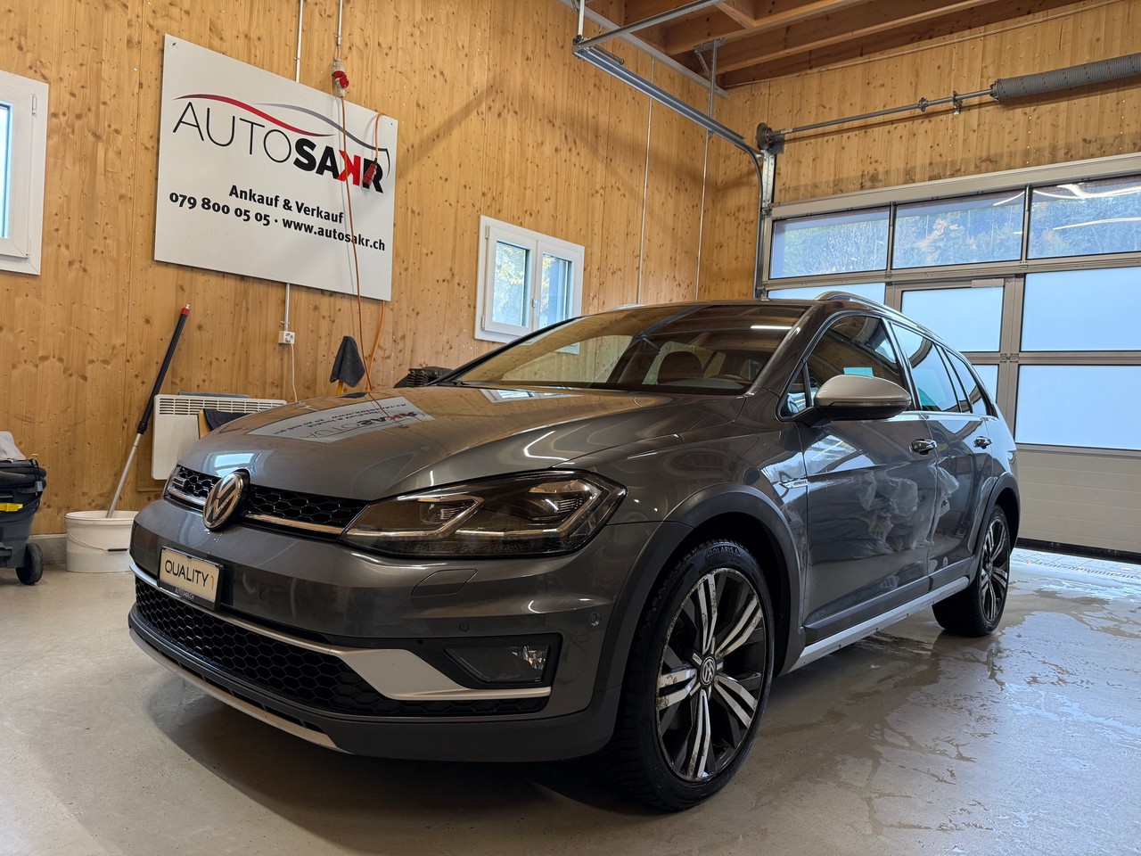VW Golf 2.0 TDI Alltrack 4Motion DSG-image-0