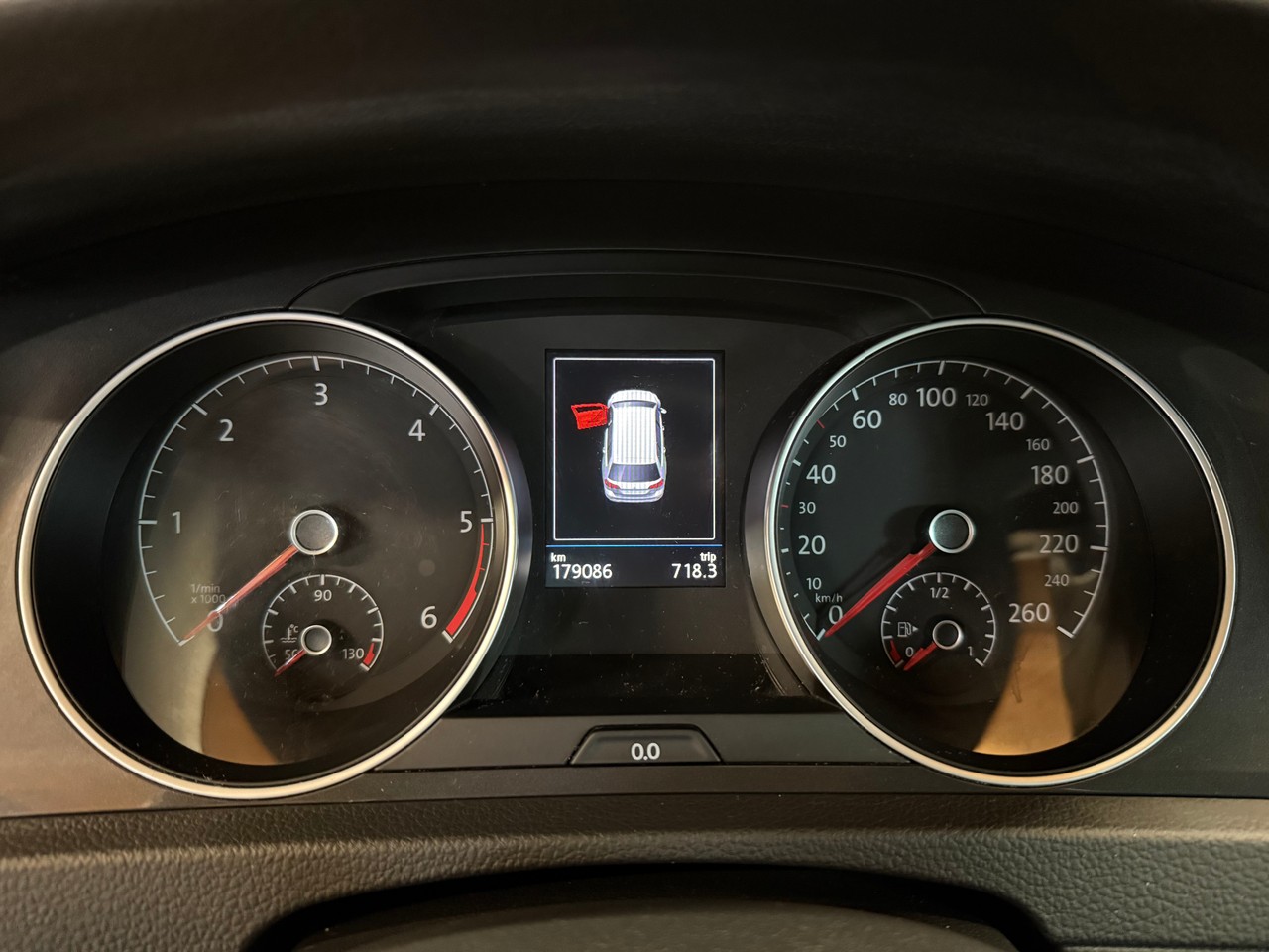 VW Golf 2.0 TDI Alltrack 4Motion DSG-image-10