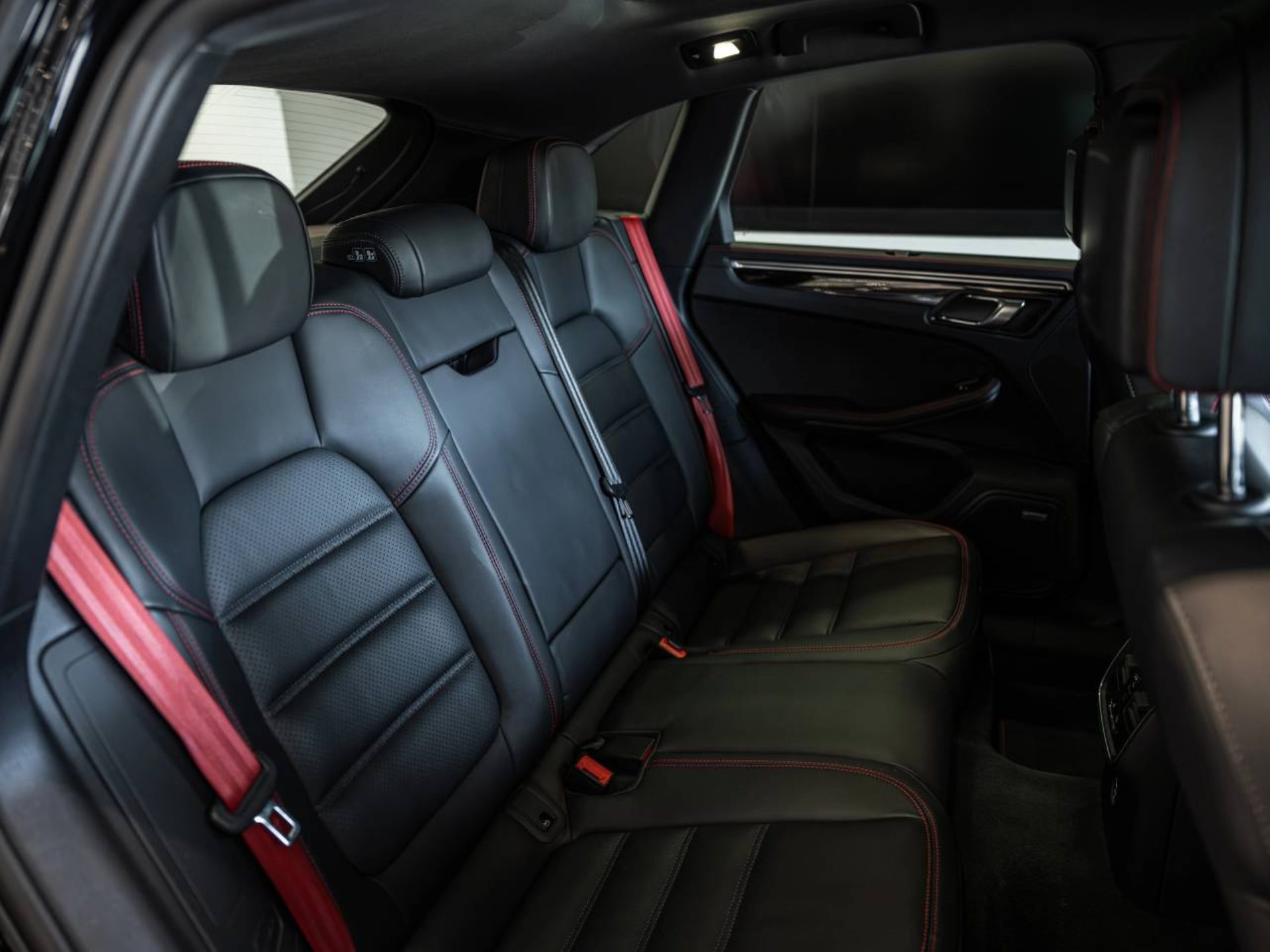 PORSCHE Macan GTS-image-17