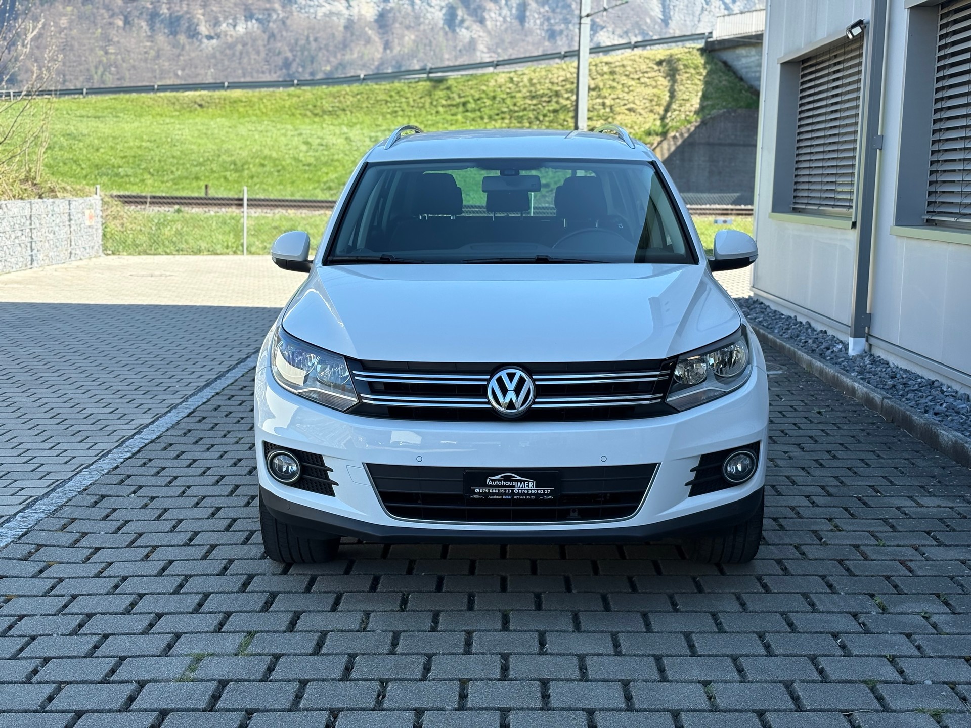 VW Tiguan 2.0 TDI BlueMotion Trend&Fun 4Motion DSG-image-2