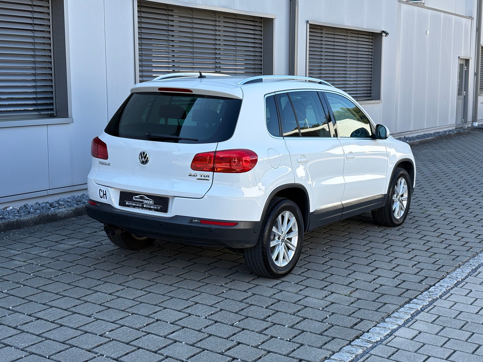 VW Tiguan 2.0 TDI BlueMotion Trend&Fun 4Motion DSG-image-9