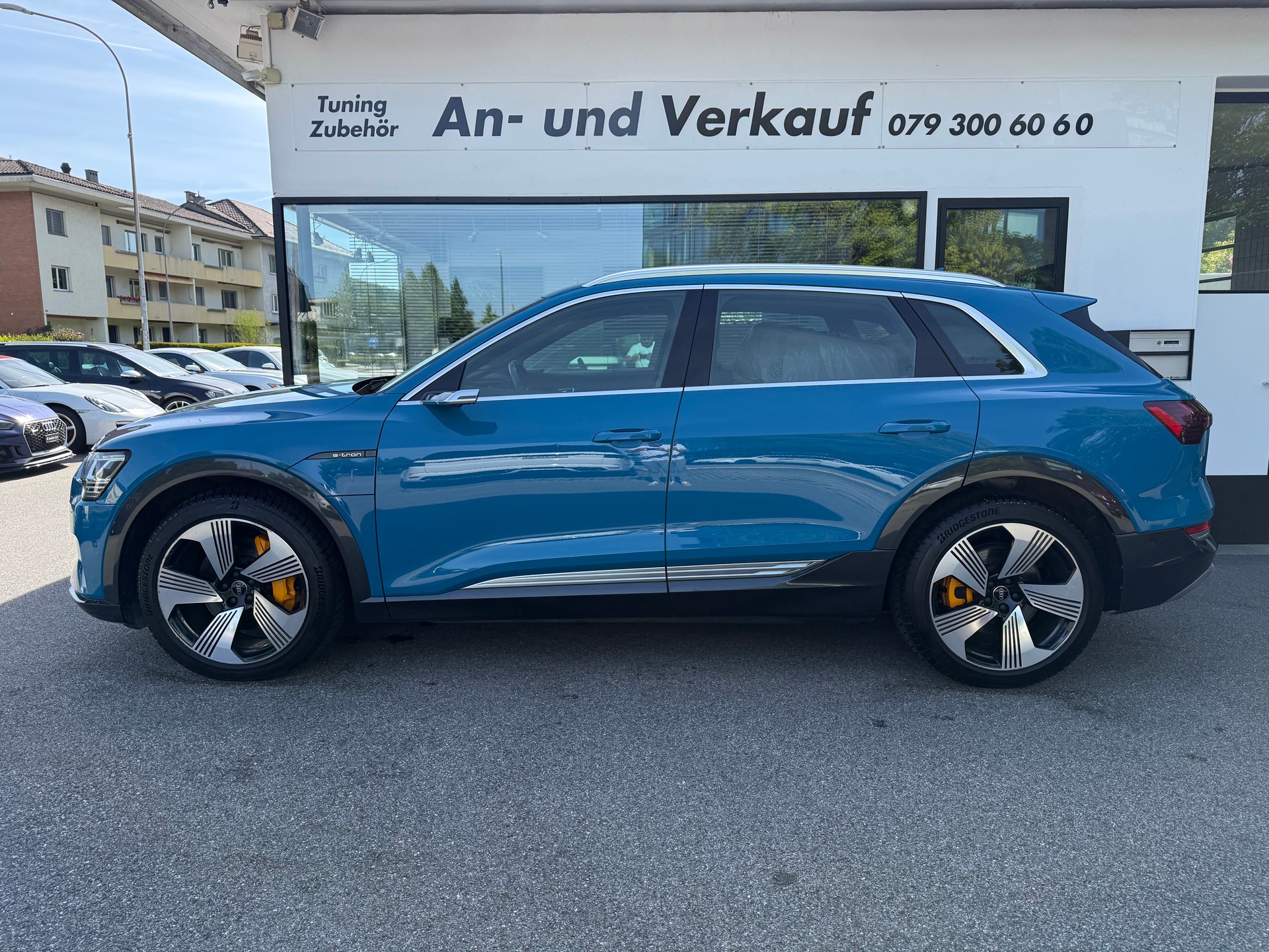AUDI e-tron 55 Advanced quattro Edition One-image-2