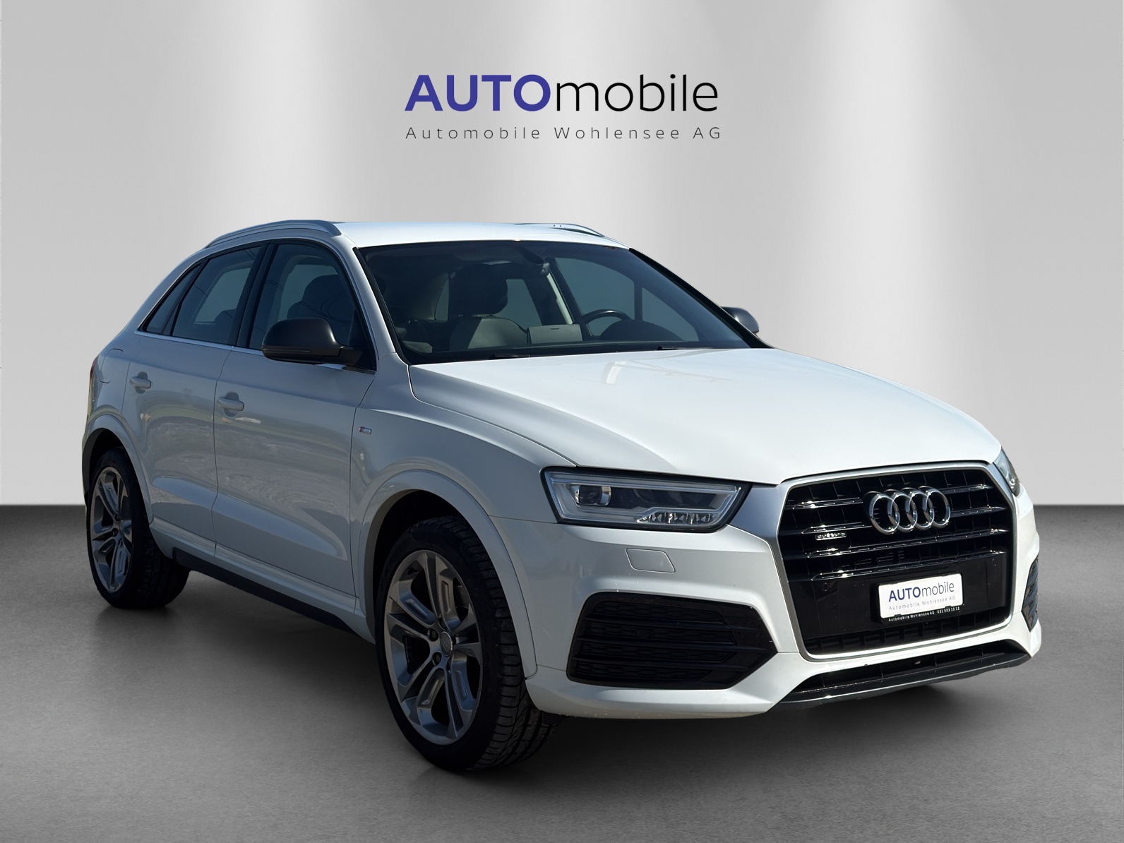 AUDI Q3 2.0 TFSI design quattro S-tronic-image-3
