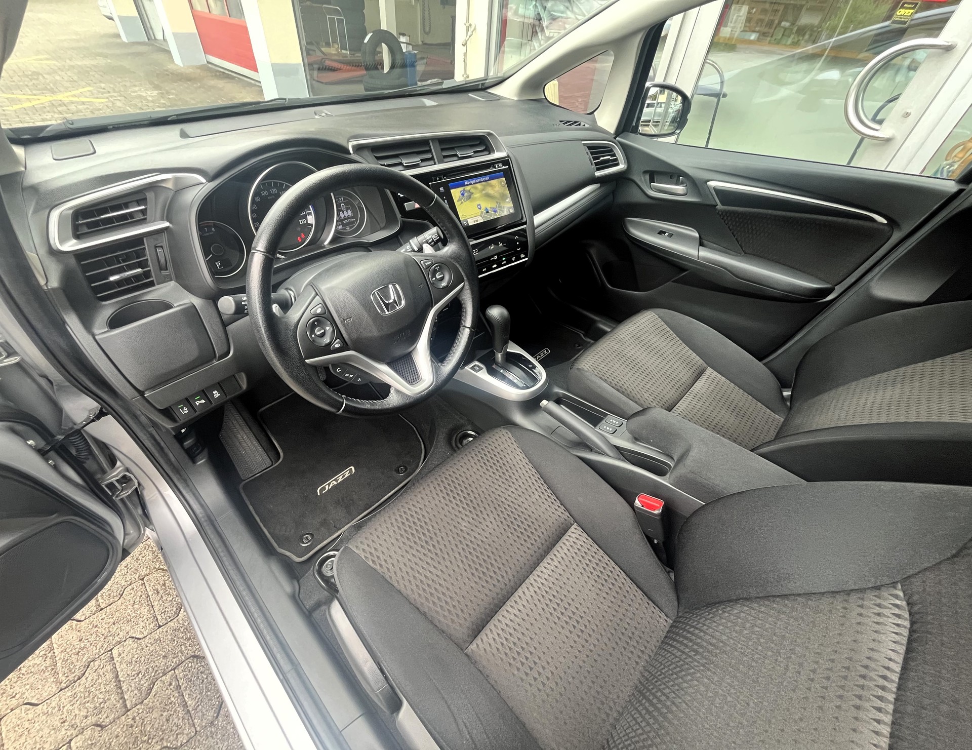HONDA Jazz 1.3i-VTEC Elegance CVT-image-14