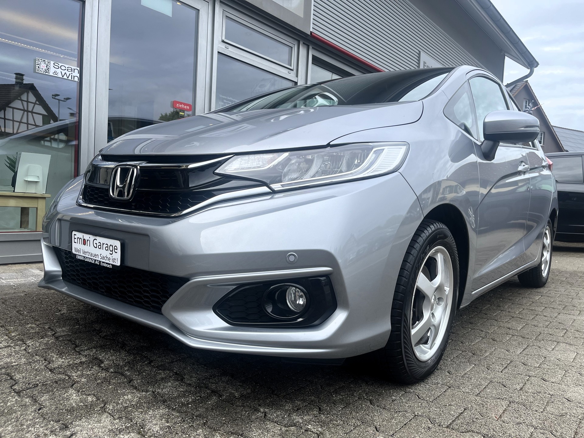 HONDA Jazz 1.3i-VTEC Elegance CVT-image-2