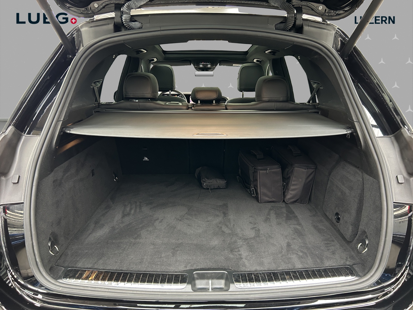 MERCEDES-BENZ GLE 350 de 4Matic AMG Line 9G-Tronic-image-14