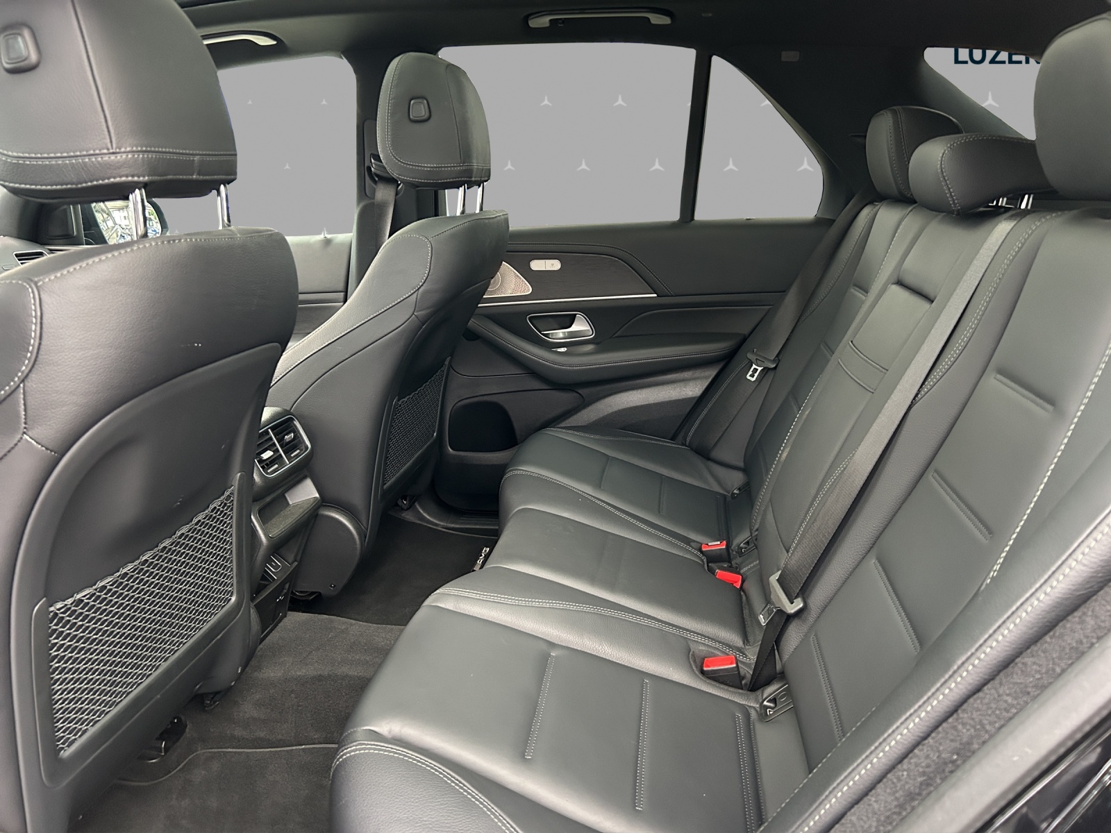 MERCEDES-BENZ GLE 350 de 4Matic AMG Line 9G-Tronic-image-13