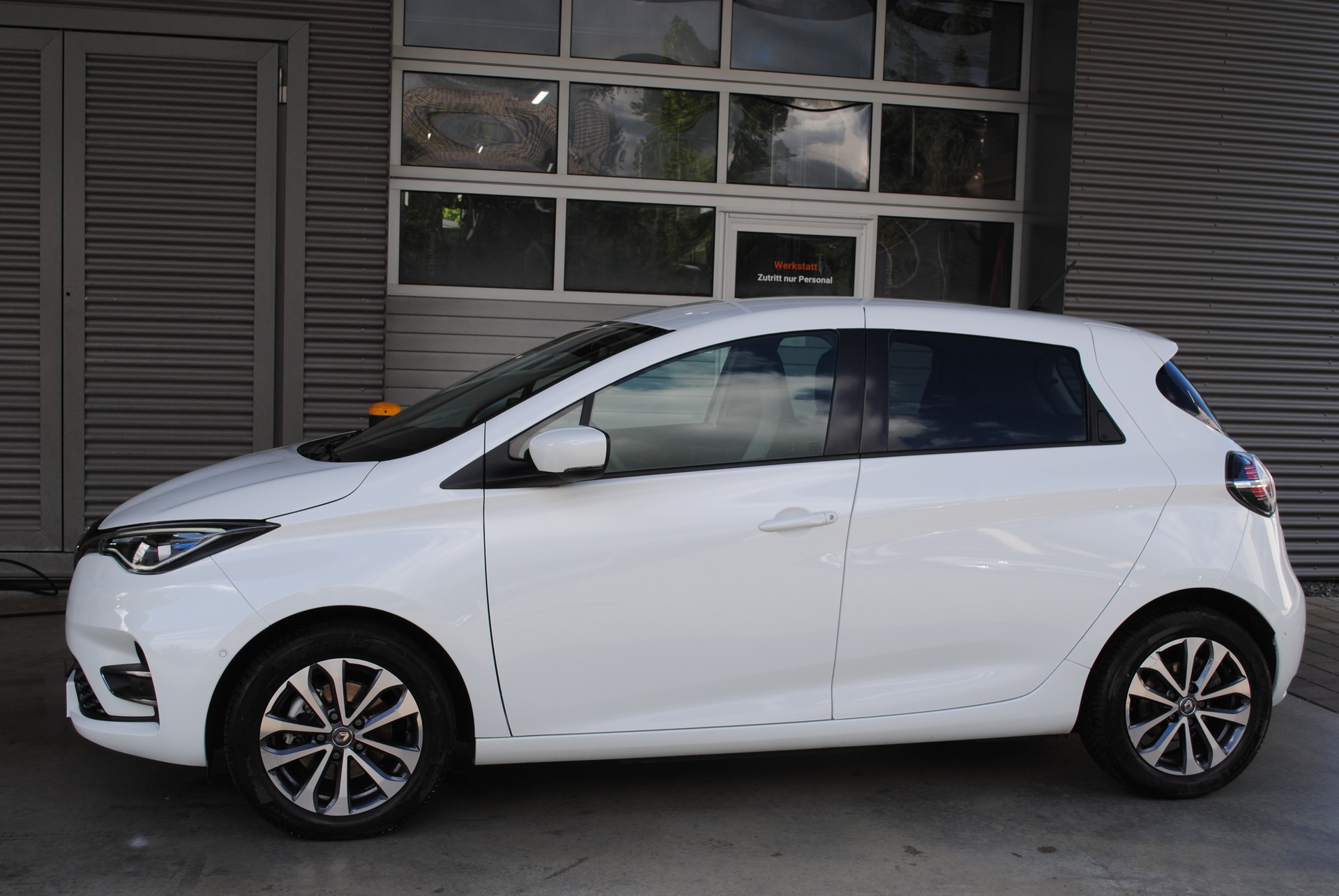 RENAULT Zoe R135 (incl. Batterie) Iconic-image-4