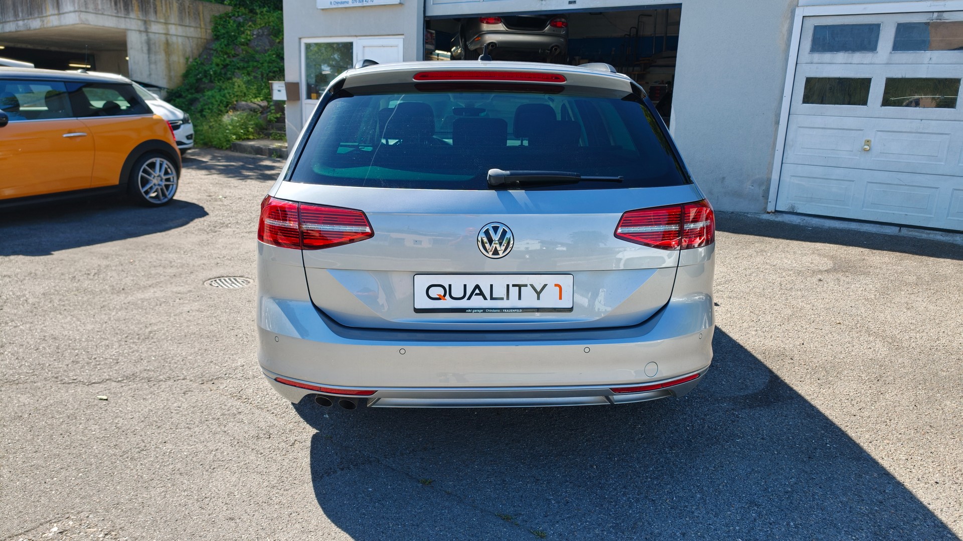 VW Passat Variant 2.0 TDI BMT Comfortline DSG 4Motion-image-2