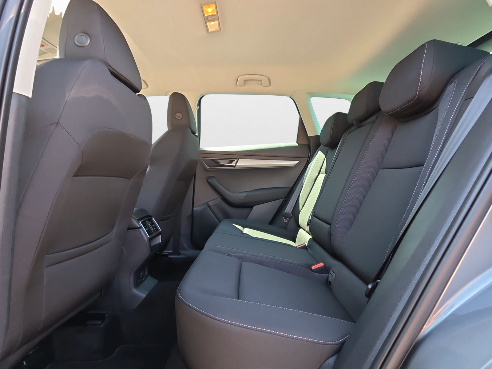 SKODA Karoq 2.0 TDI CR Ambition 4x4 DSG-image-10