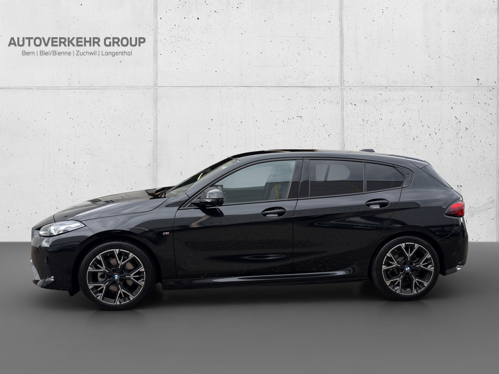 BMW 120 M Sport Steptronic-showroom-element-1