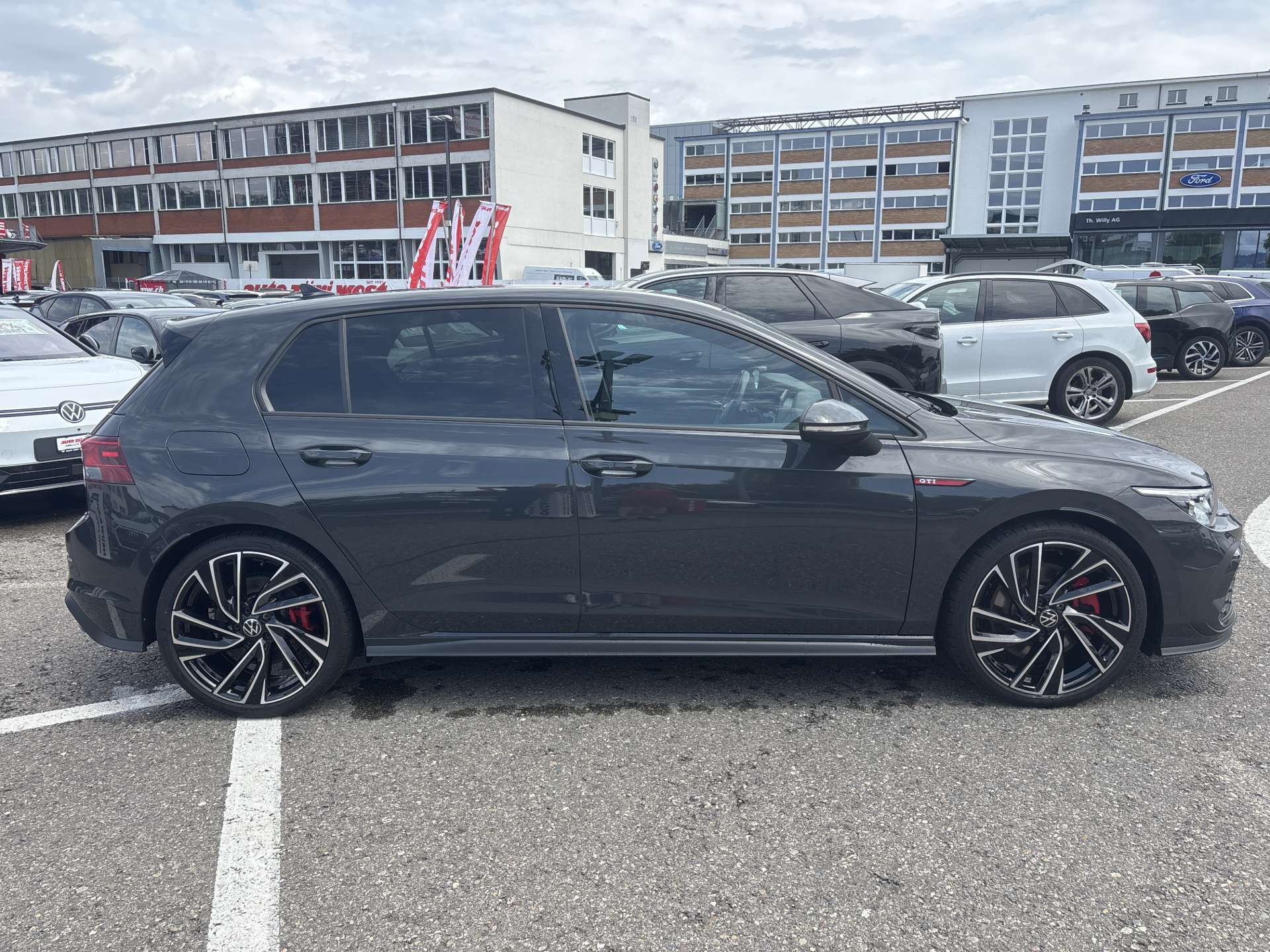 VW Golf 2.0 TSi GTi DSG-Automat 245PS-image-12