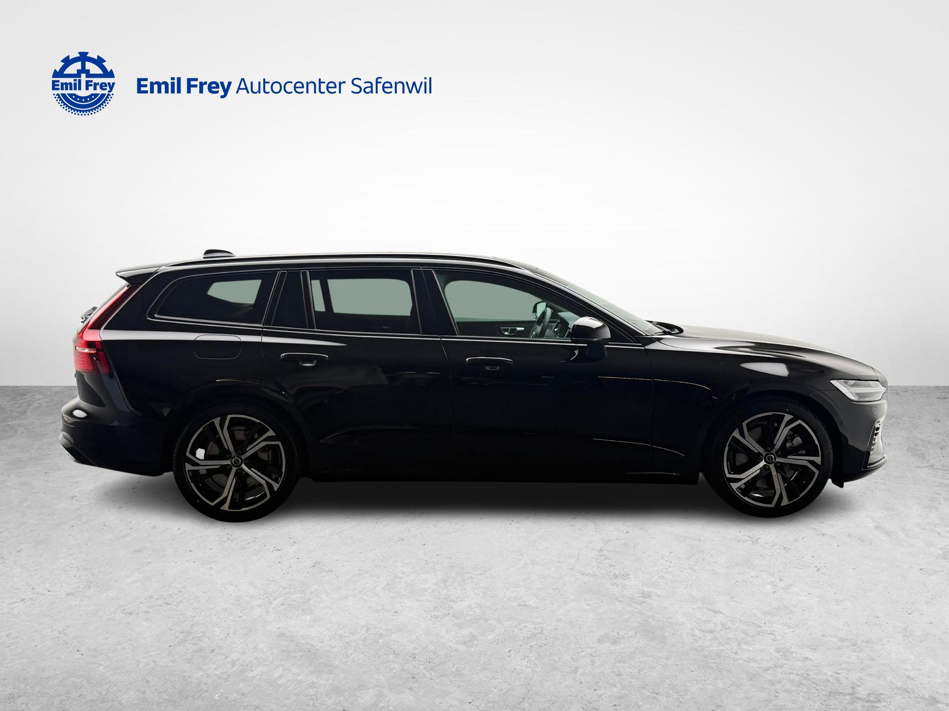 VOLVO V60 2.0 T8 TE Ultra Dark eAWD-image-5