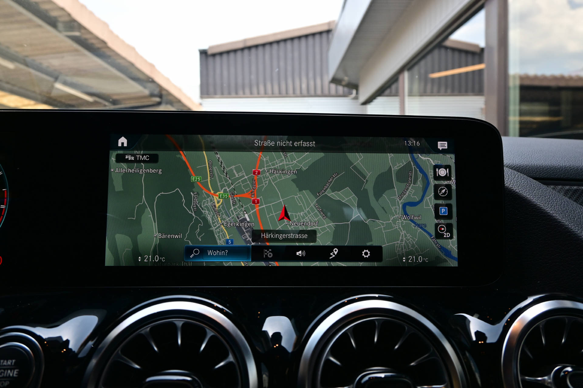 MERCEDES-BENZ GLA 35 AMG 4matic *CH-Auto*Carbon Interieur*-image-11