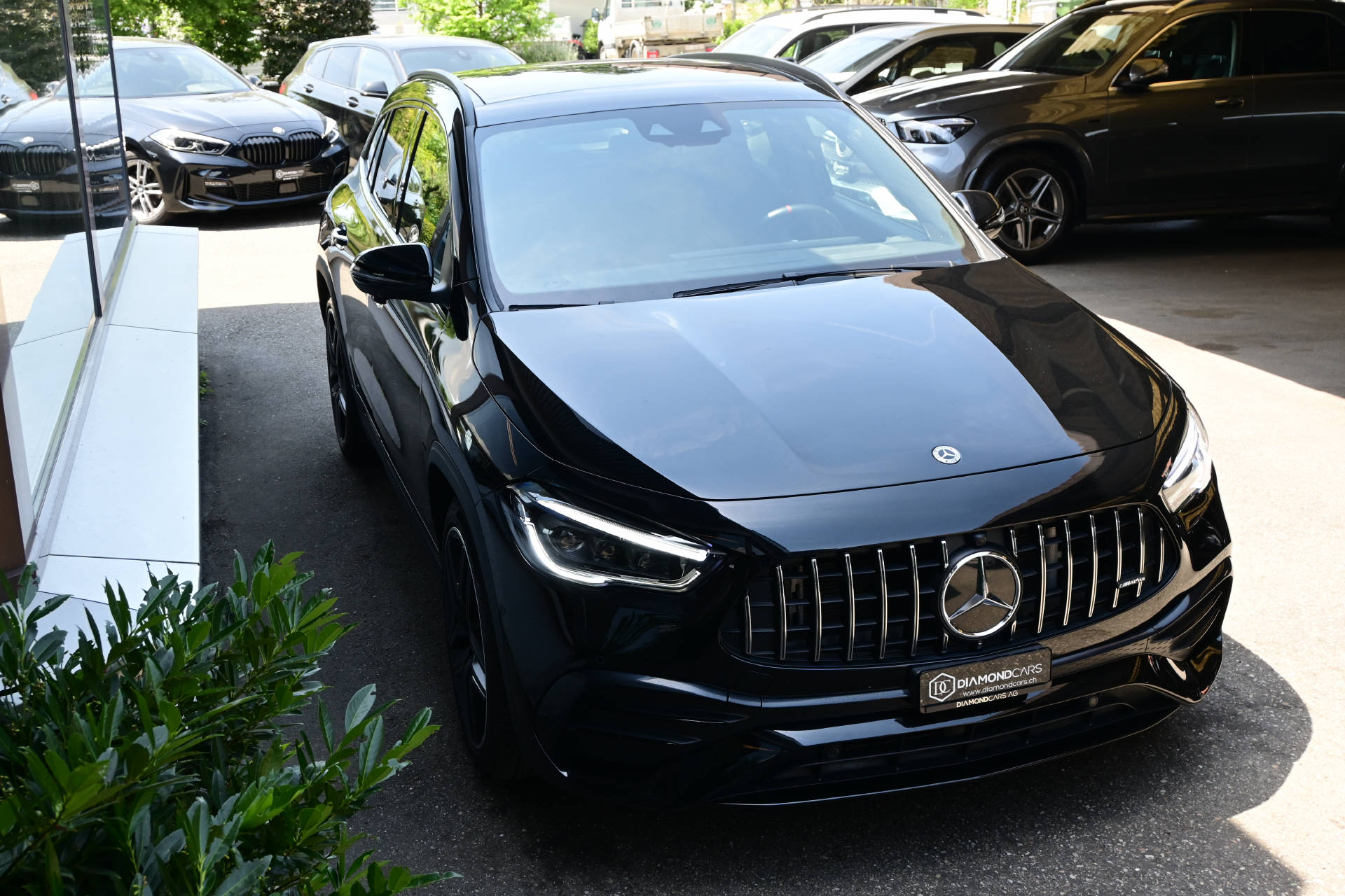 MERCEDES-BENZ GLA 35 AMG 4matic *CH-Auto*Carbon Interieur*-image-2