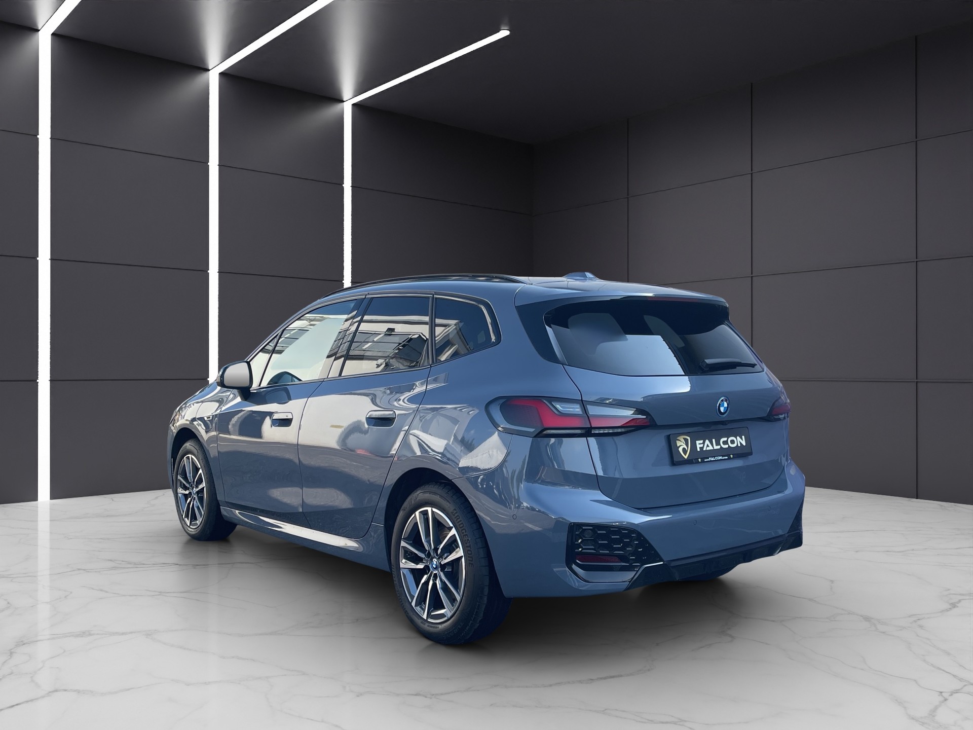 BMW 230e xDrive Active Tourer M Sport-image-3