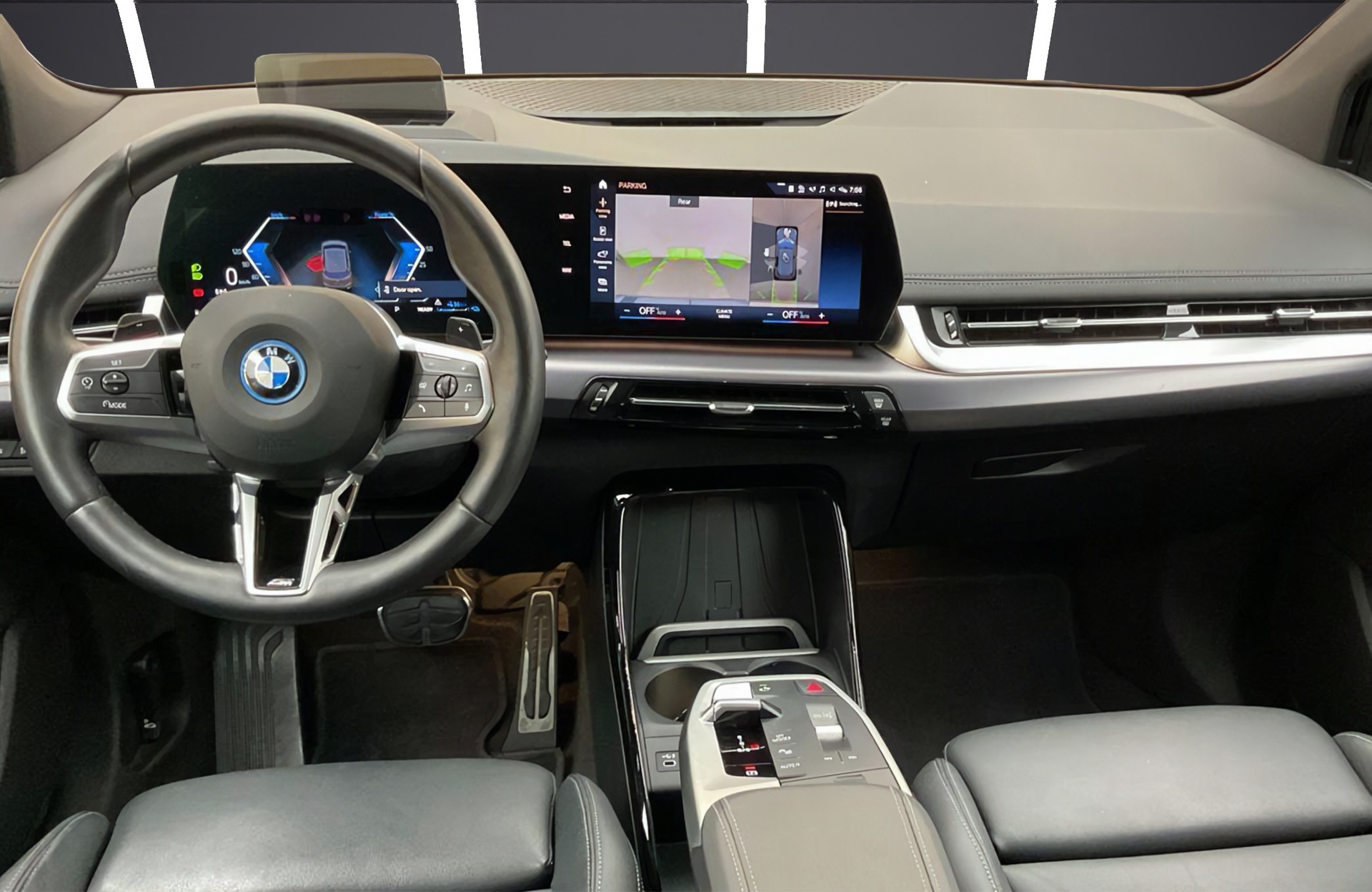 BMW 230e xDrive Active Tourer M Sport-image-8