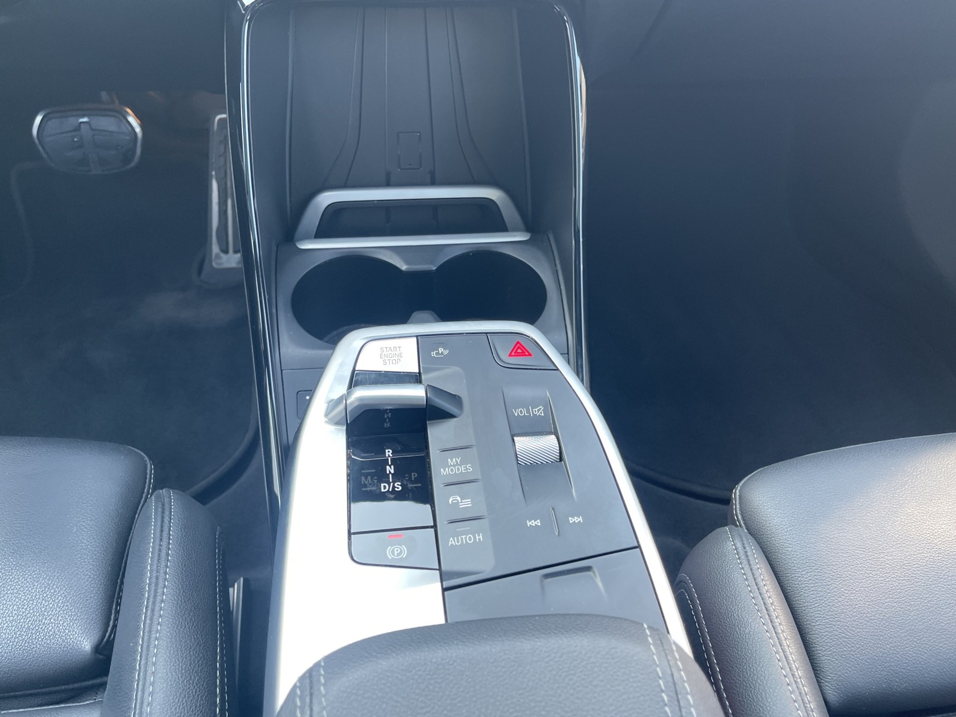 BMW 230e xDrive Active Tourer M Sport-image-35