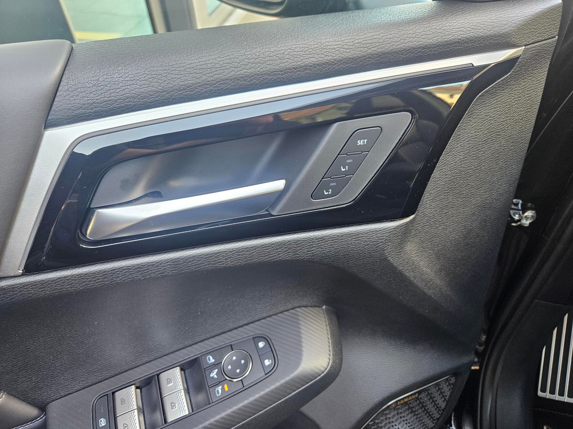 MITSUBISHI Outlander 2.4 PHEV Instyle 4x4-image-12