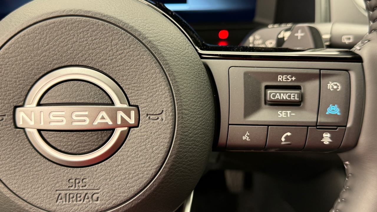 NISSAN Qashqai 1.3 DIG-T MHEV Tekna Xtronic 4x4-image-9