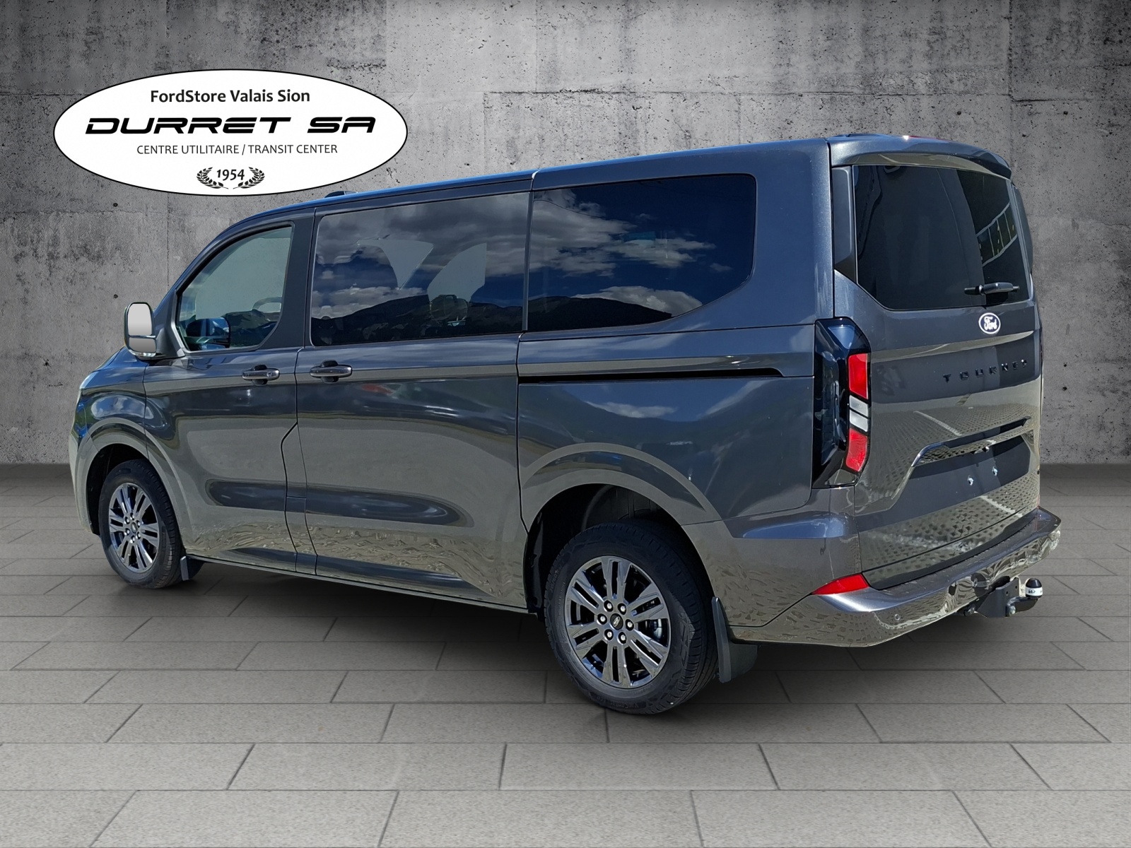 FORD Tourneo Bus 320 L1H1 TitaniumX Automat 4x4-image-1