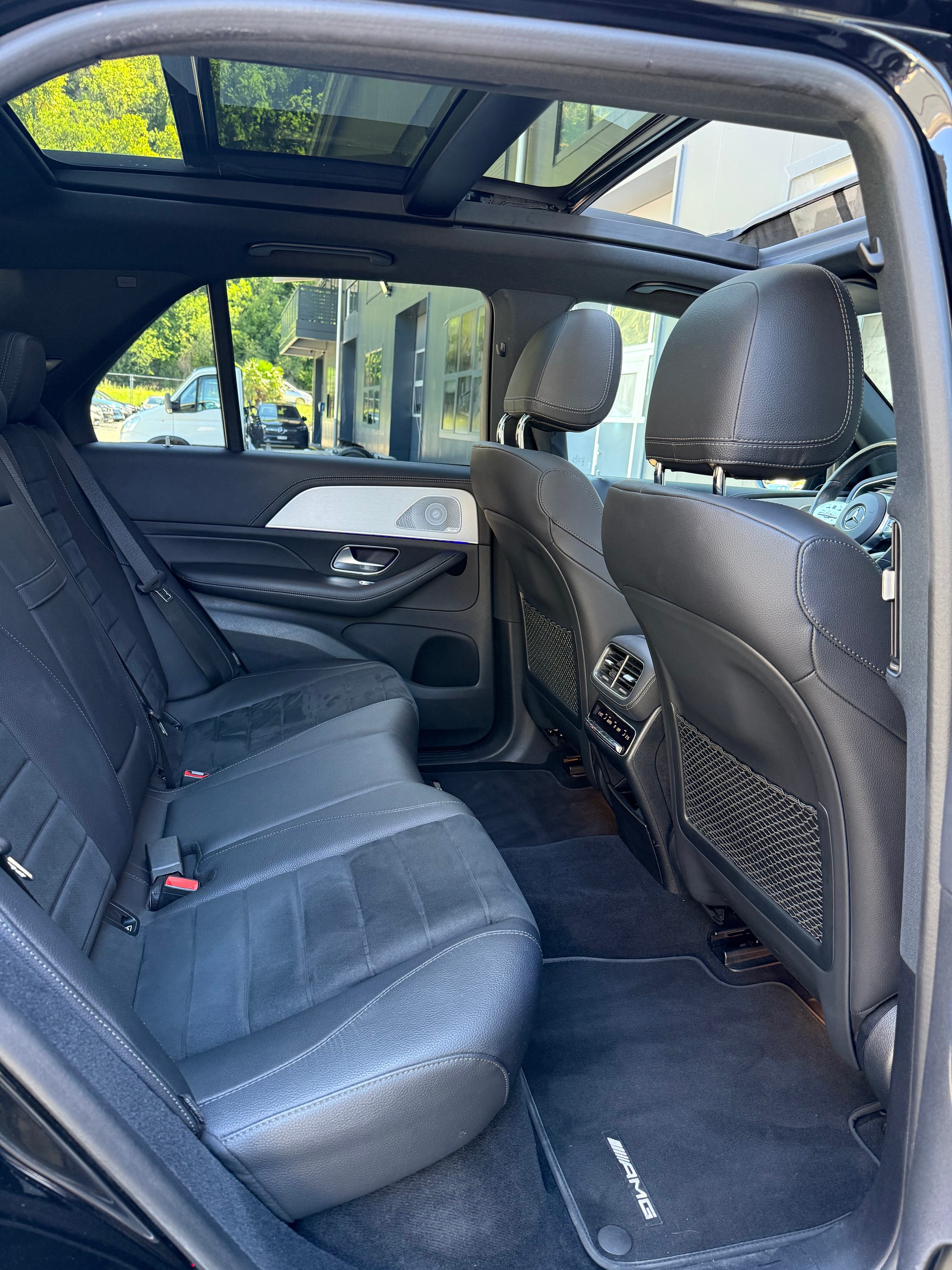MERCEDES-BENZ GLE 450 4Matic AMG Line 9G-Tronic-image-8