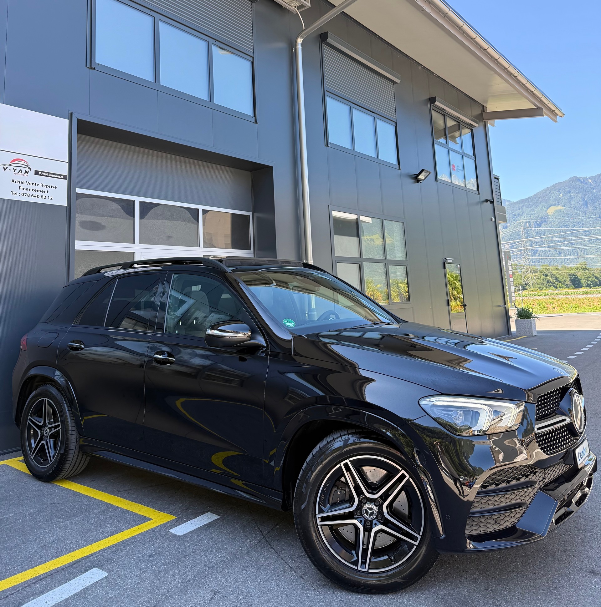 MERCEDES-BENZ GLE 450 4Matic AMG Line 9G-Tronic-image-1