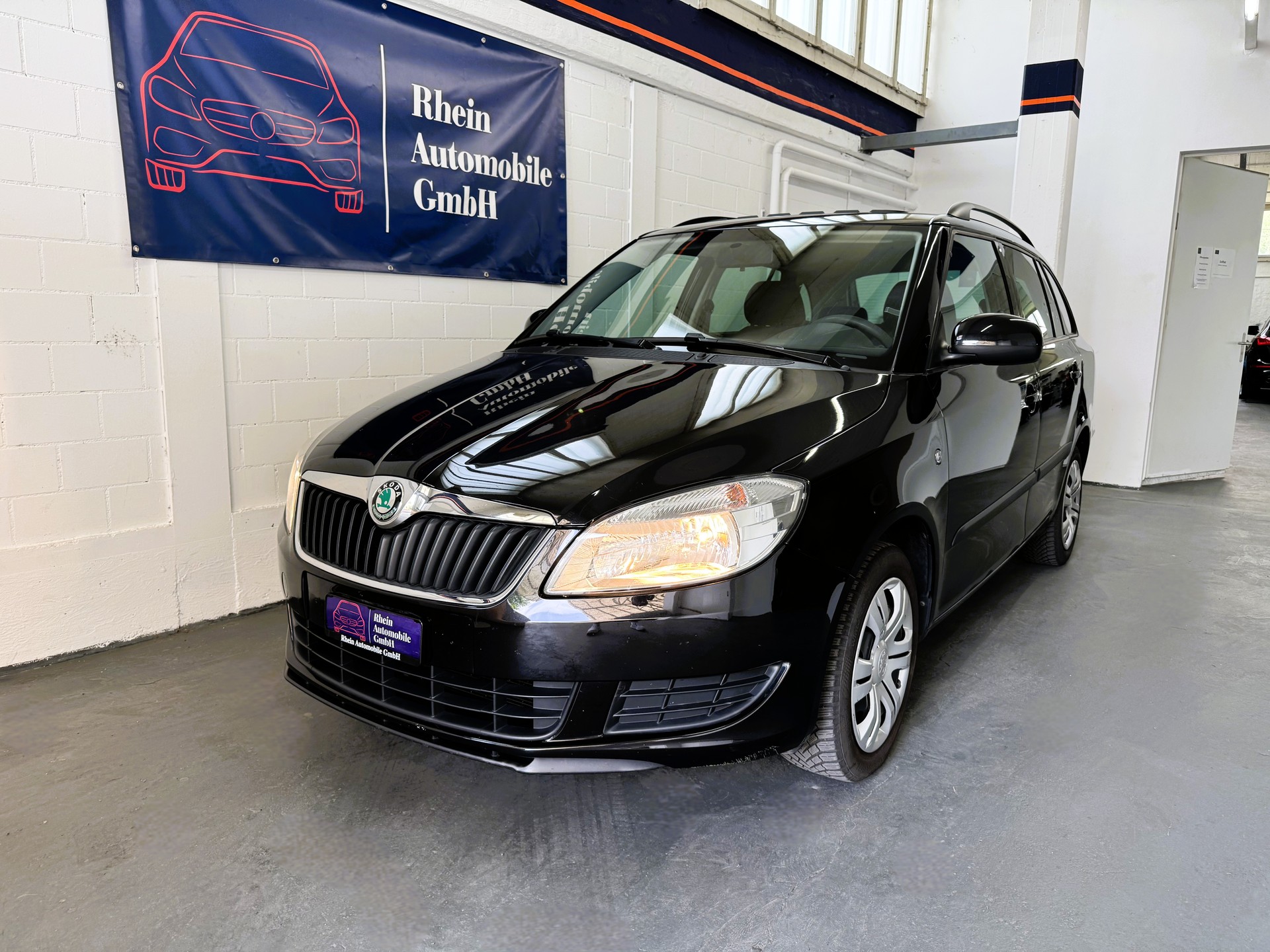 SKODA Fabia 1.2 TSI Family DSG-image-0